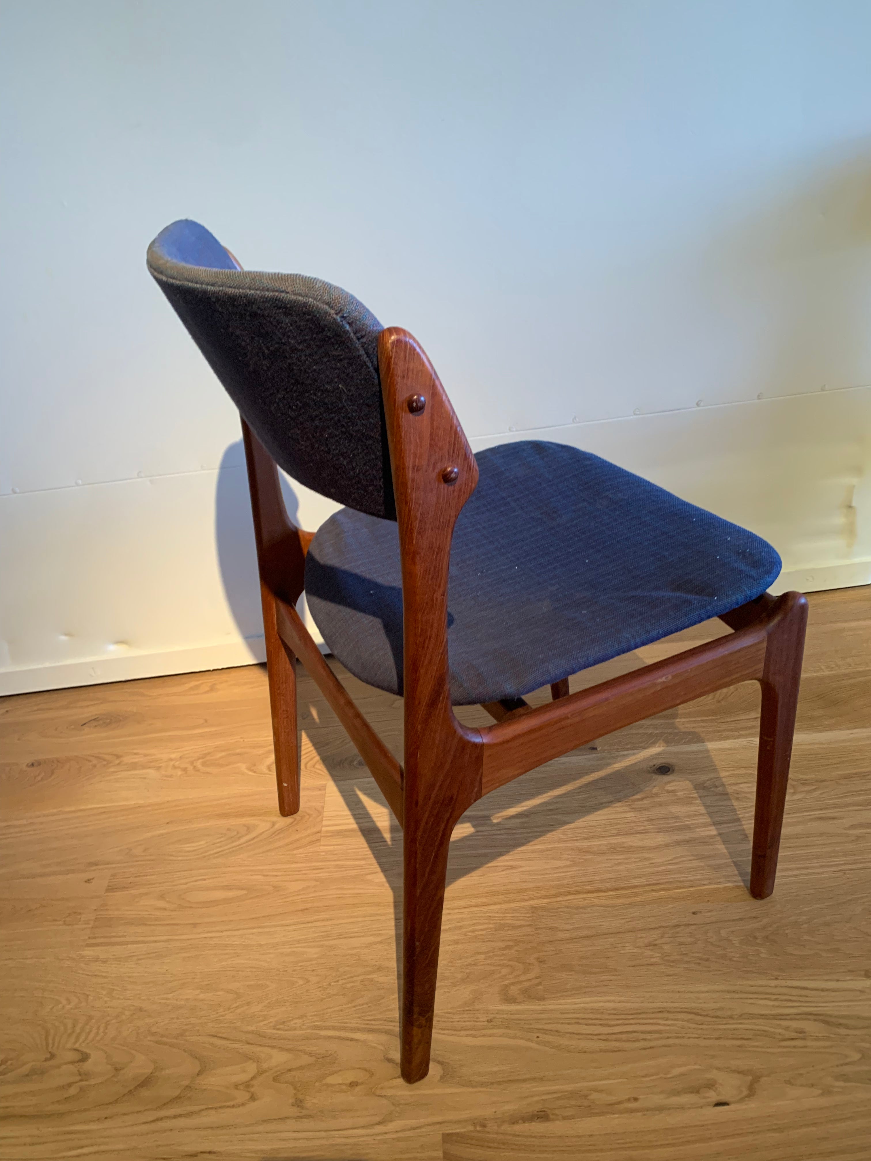 Chaise scandinave vintage Erik Buch modèle 49 (4 disponibles)