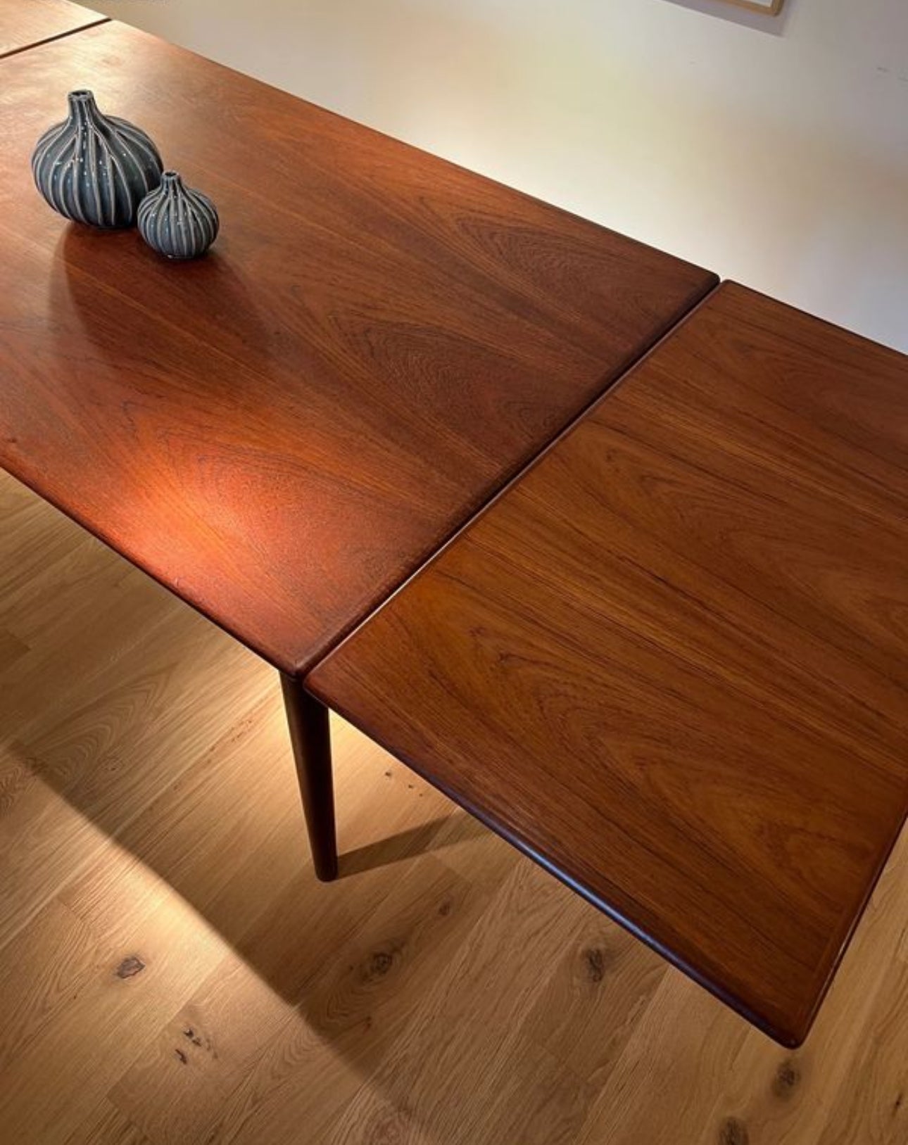Table scandinave vintage en teck « Myrtle »