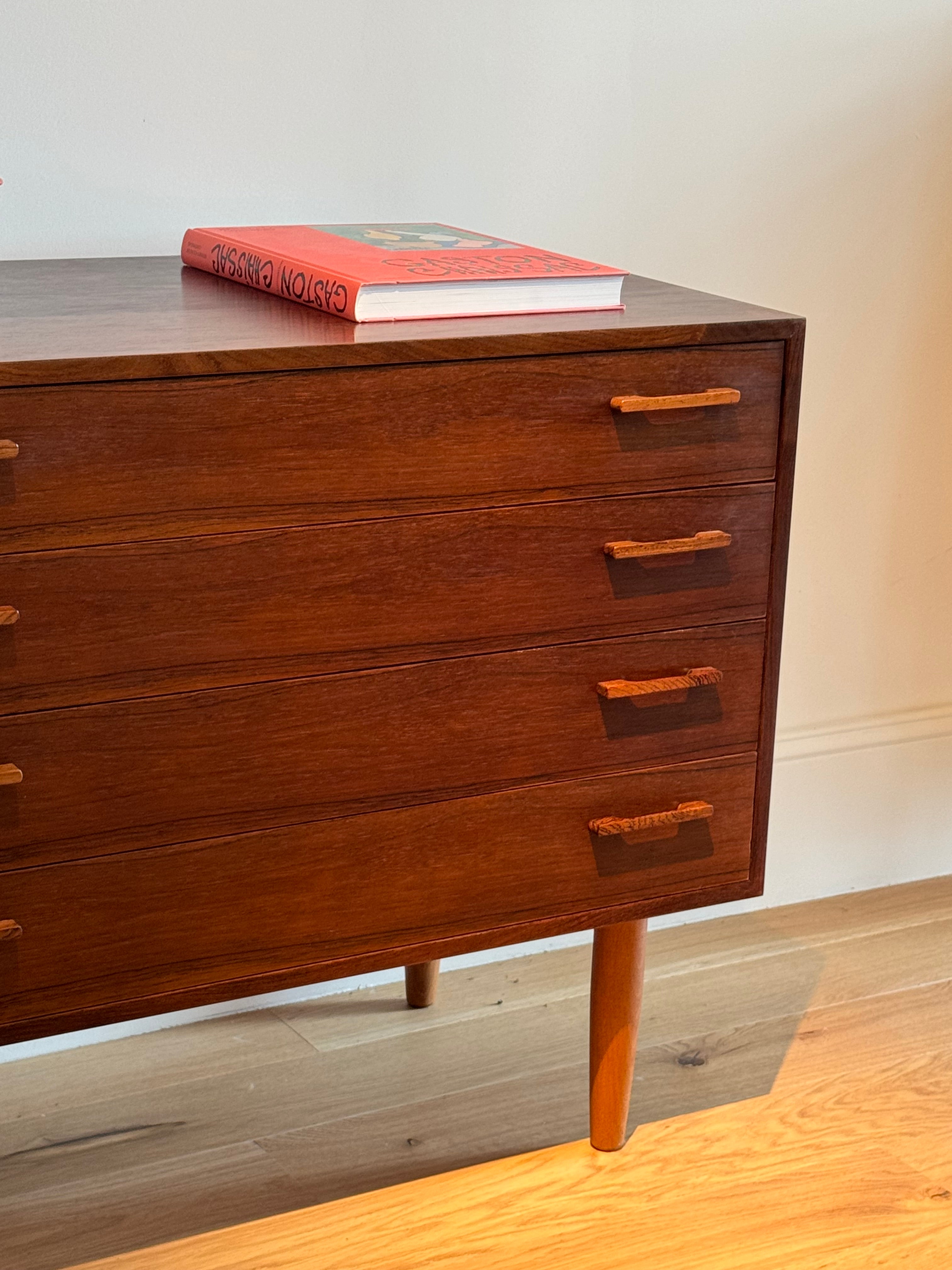 Commode scandinave vintage en palissandre « Grete »