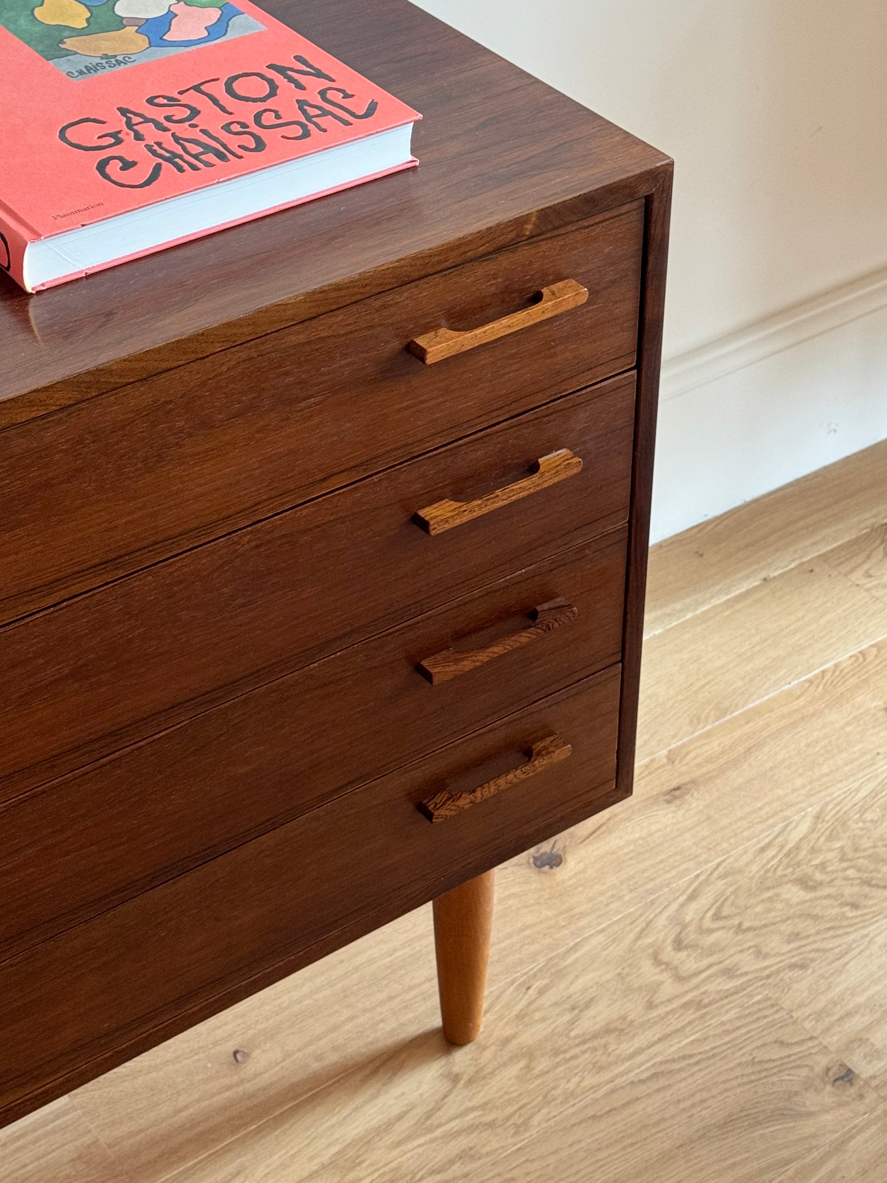 Commode scandinave vintage en palissandre « Grete »