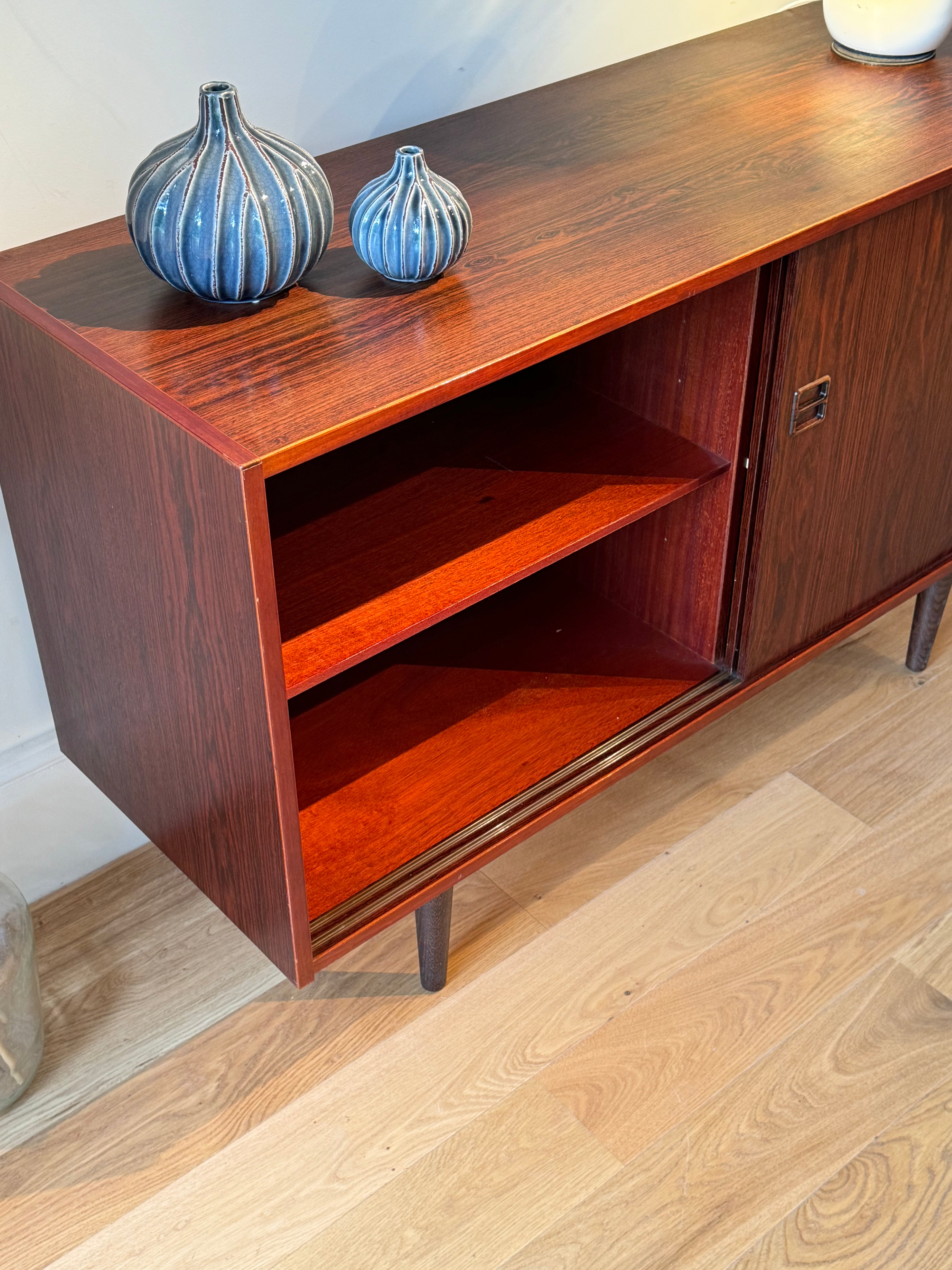 Enfilade scandinave vintage en palissandre "Elin"