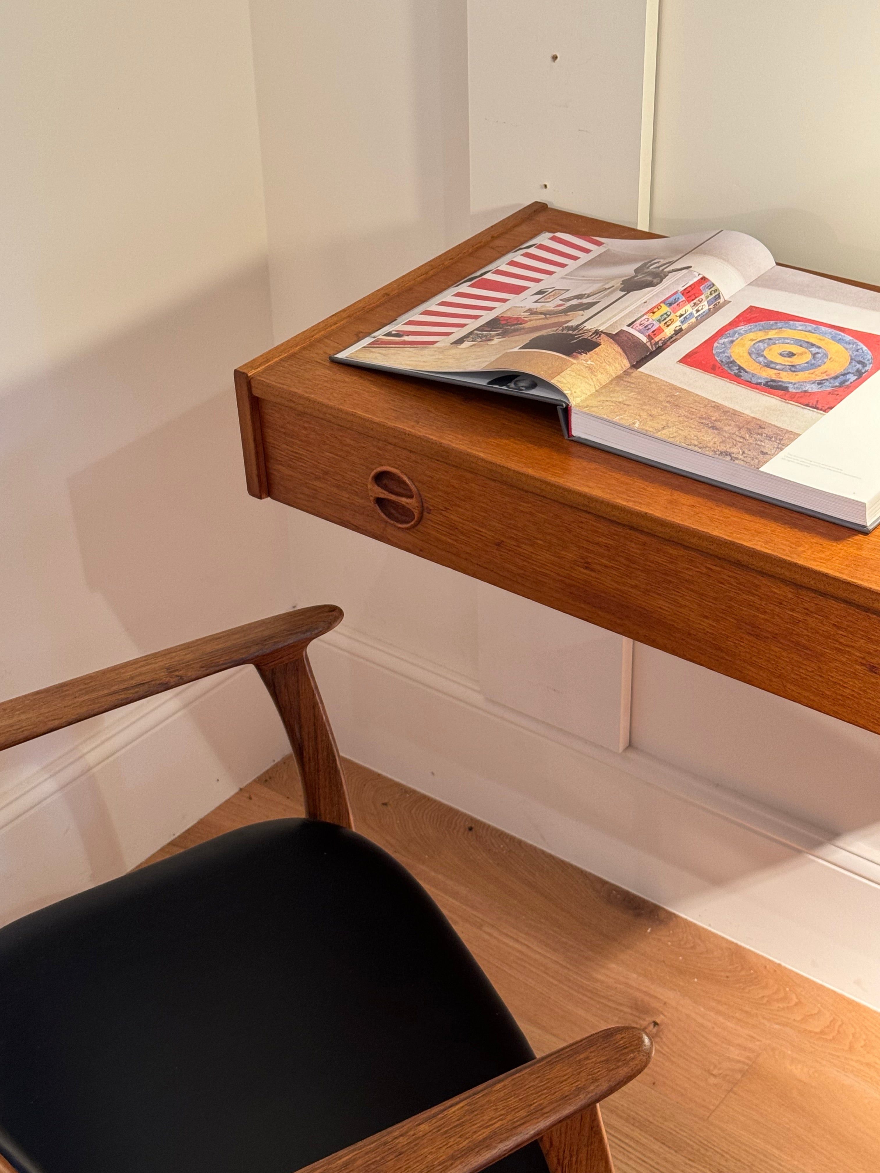 Petit bureau suspendu vintage scandinave "Olaf"