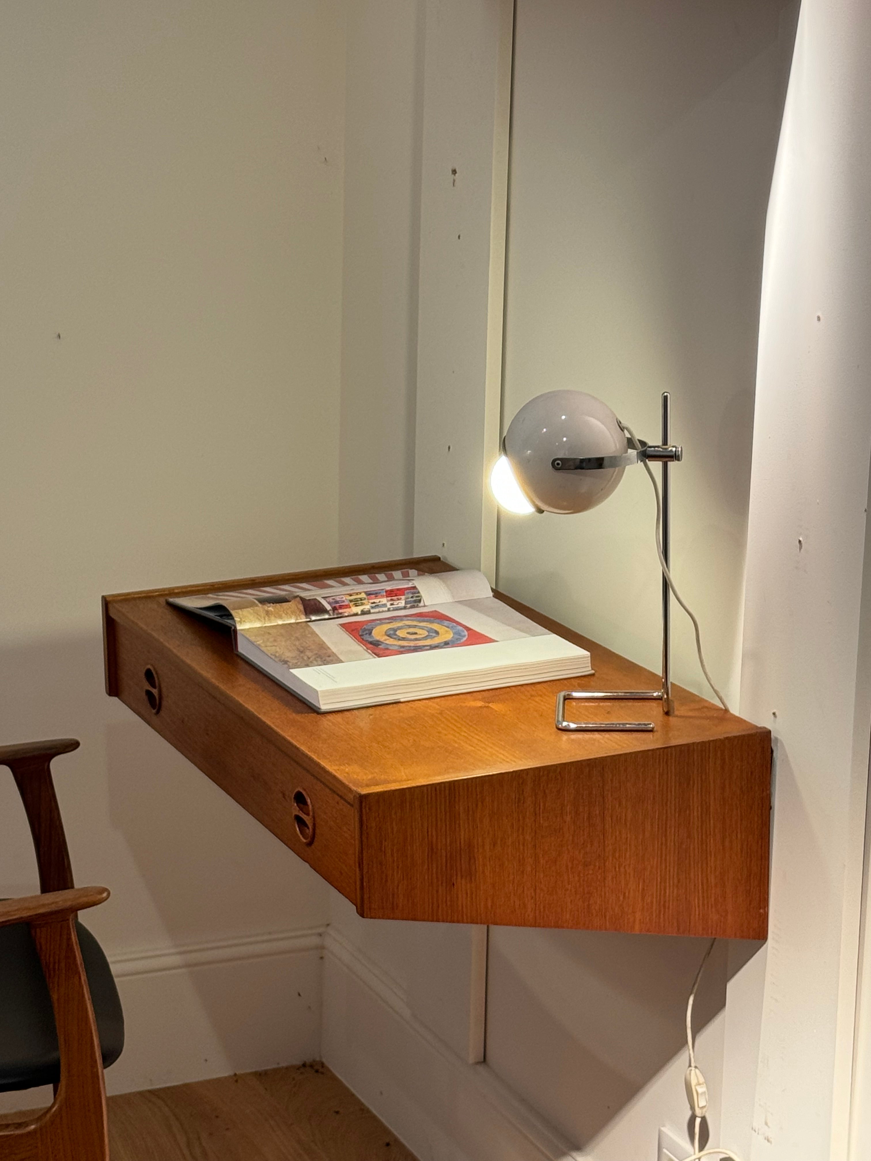 Petit bureau suspendu vintage scandinave "Olaf"