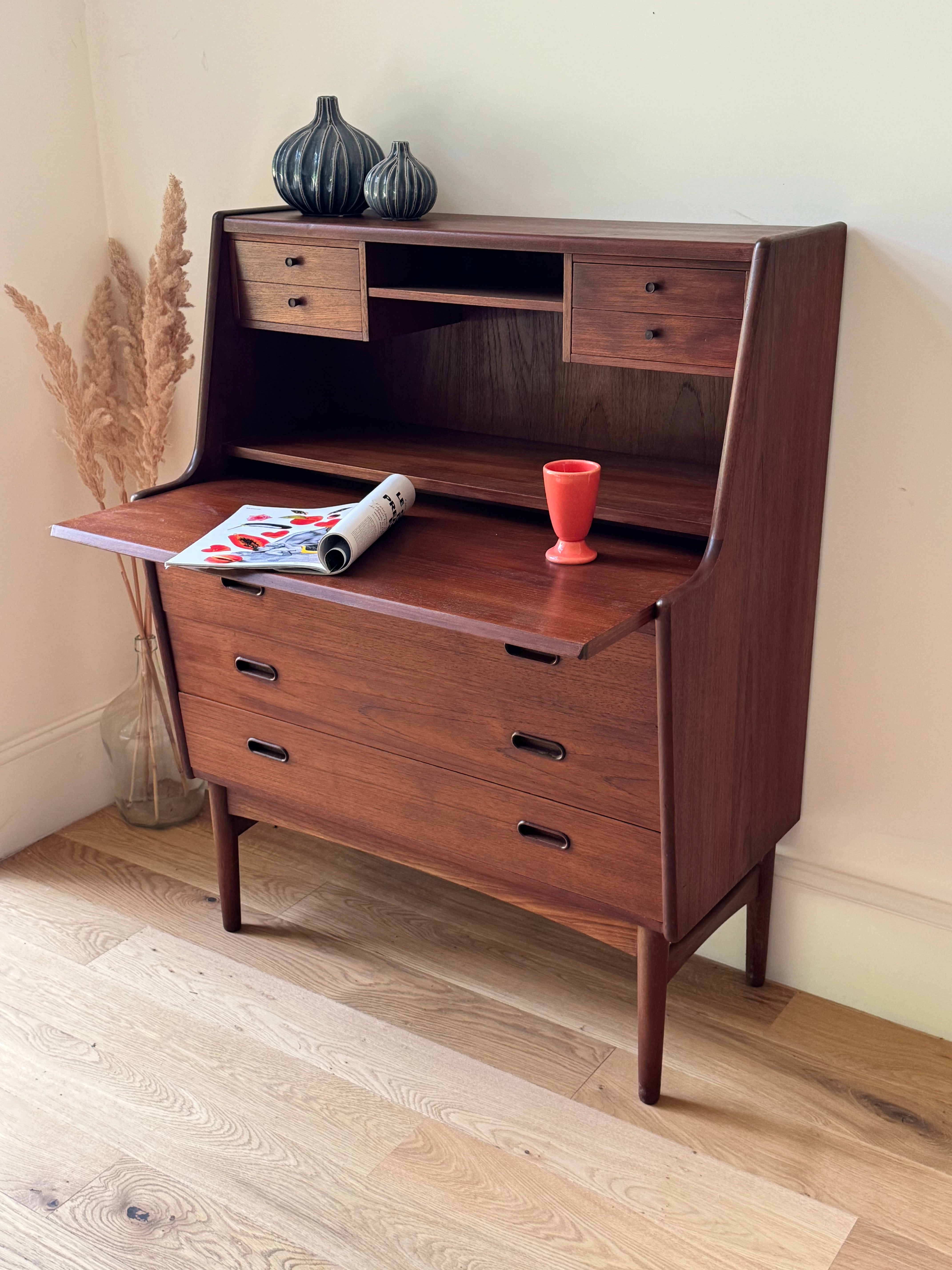 Secrétaire scandinave en teck – « Alrik » – Années 60