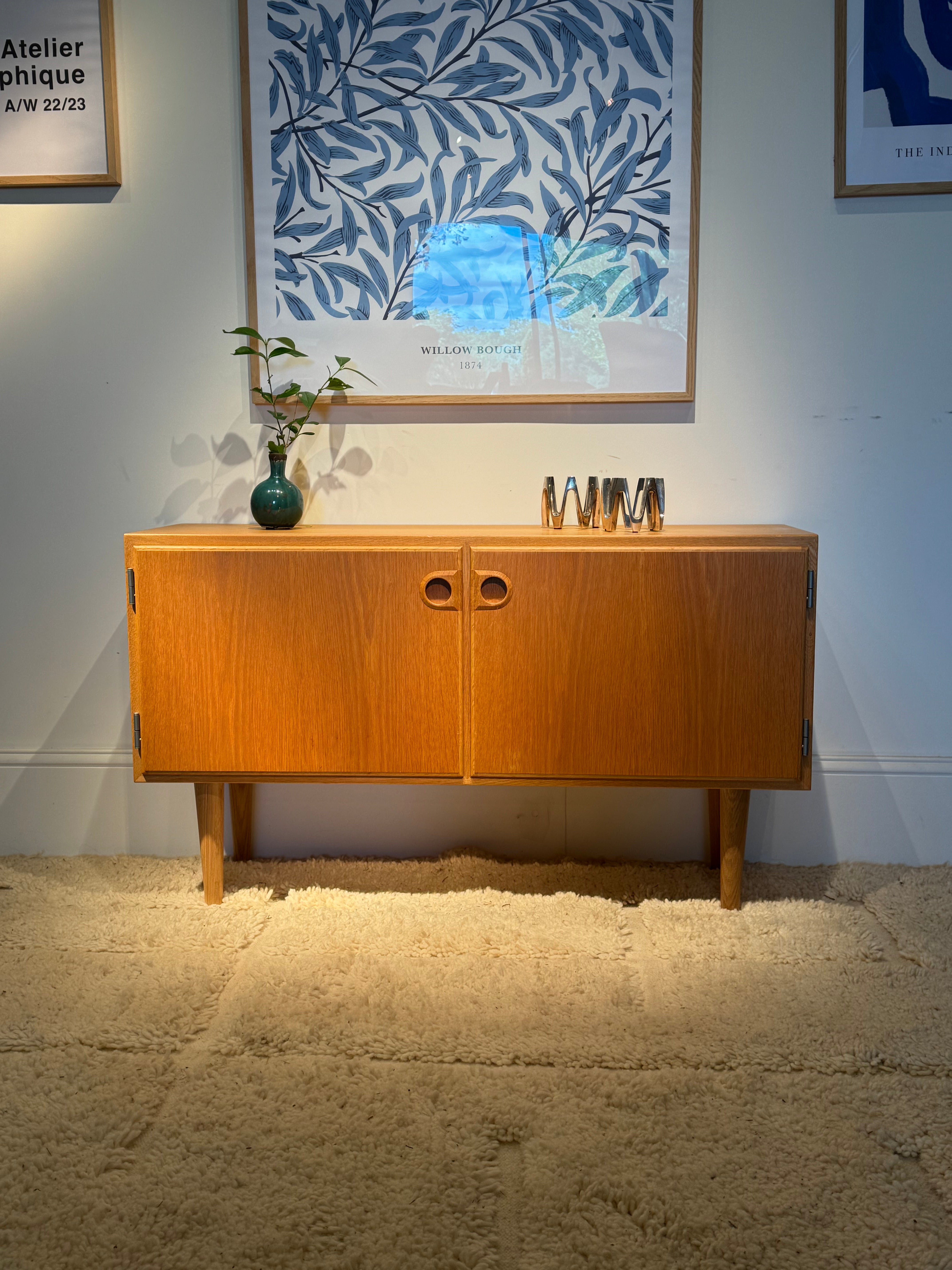 Buffet scandinave vintage en chêne doré "Thyra"