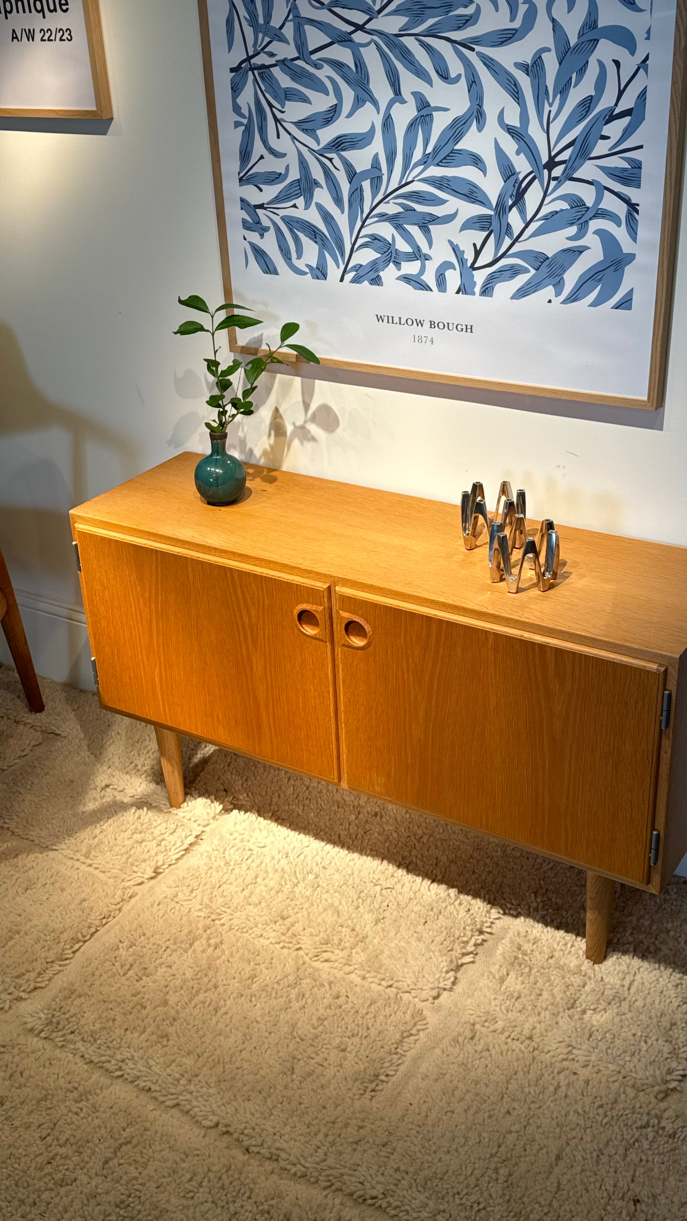 Buffet scandinave vintage en chêne doré "Thyra"