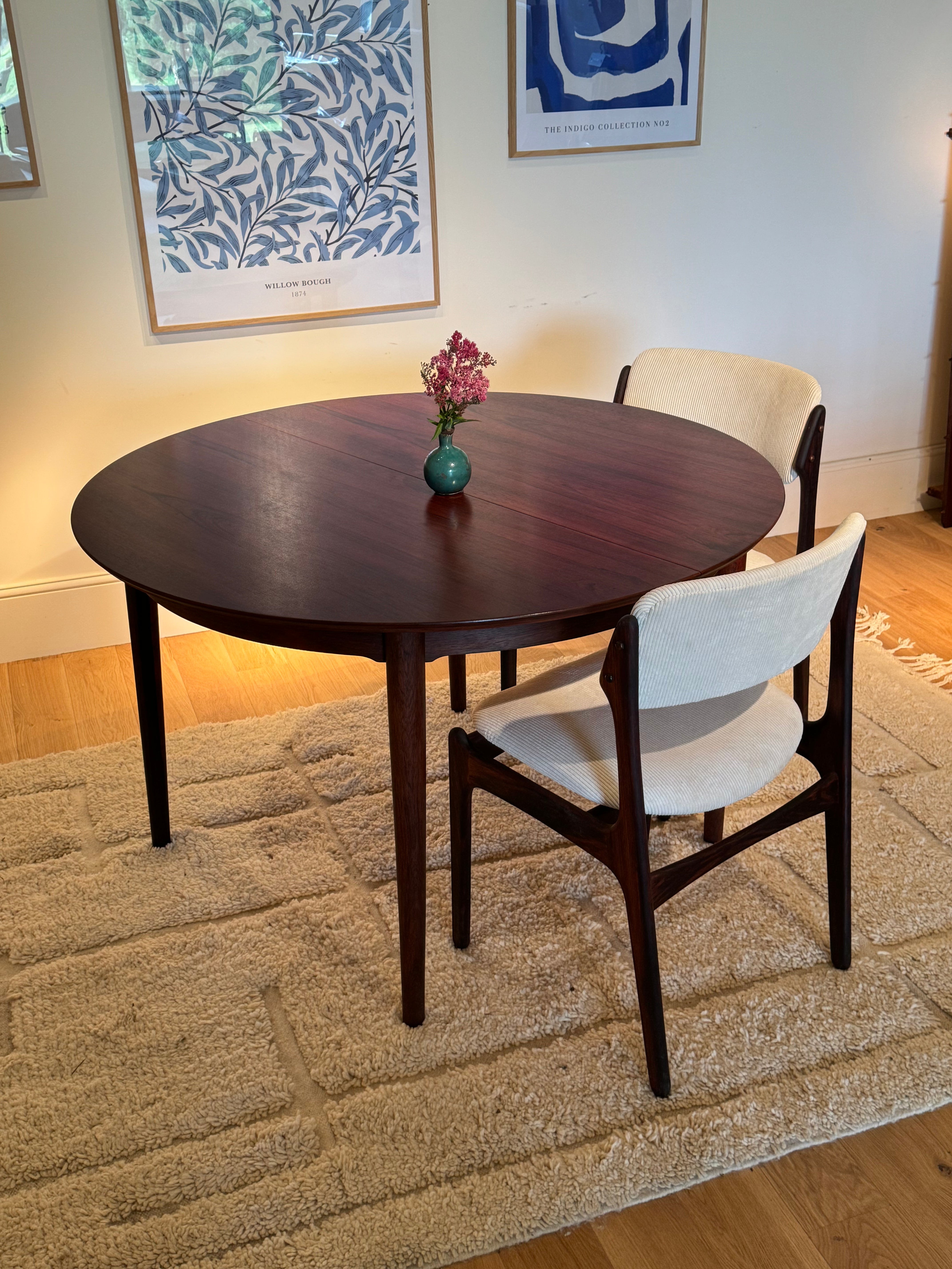 Table ronde extensible scandinave vintage en palissandre "Ingrid"
