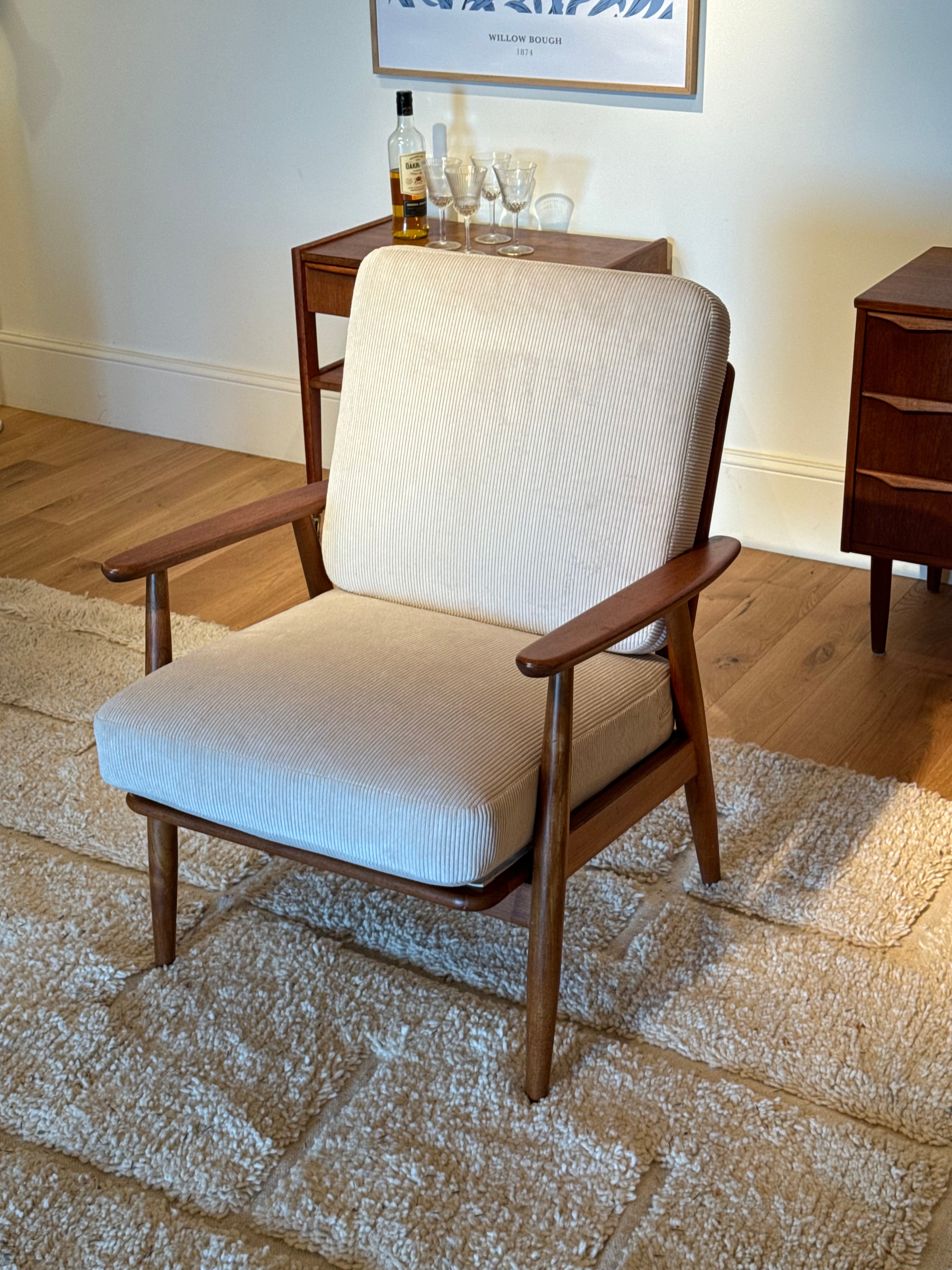 Fauteuil scandinave vintage "Elin" velours petites côtes blanc