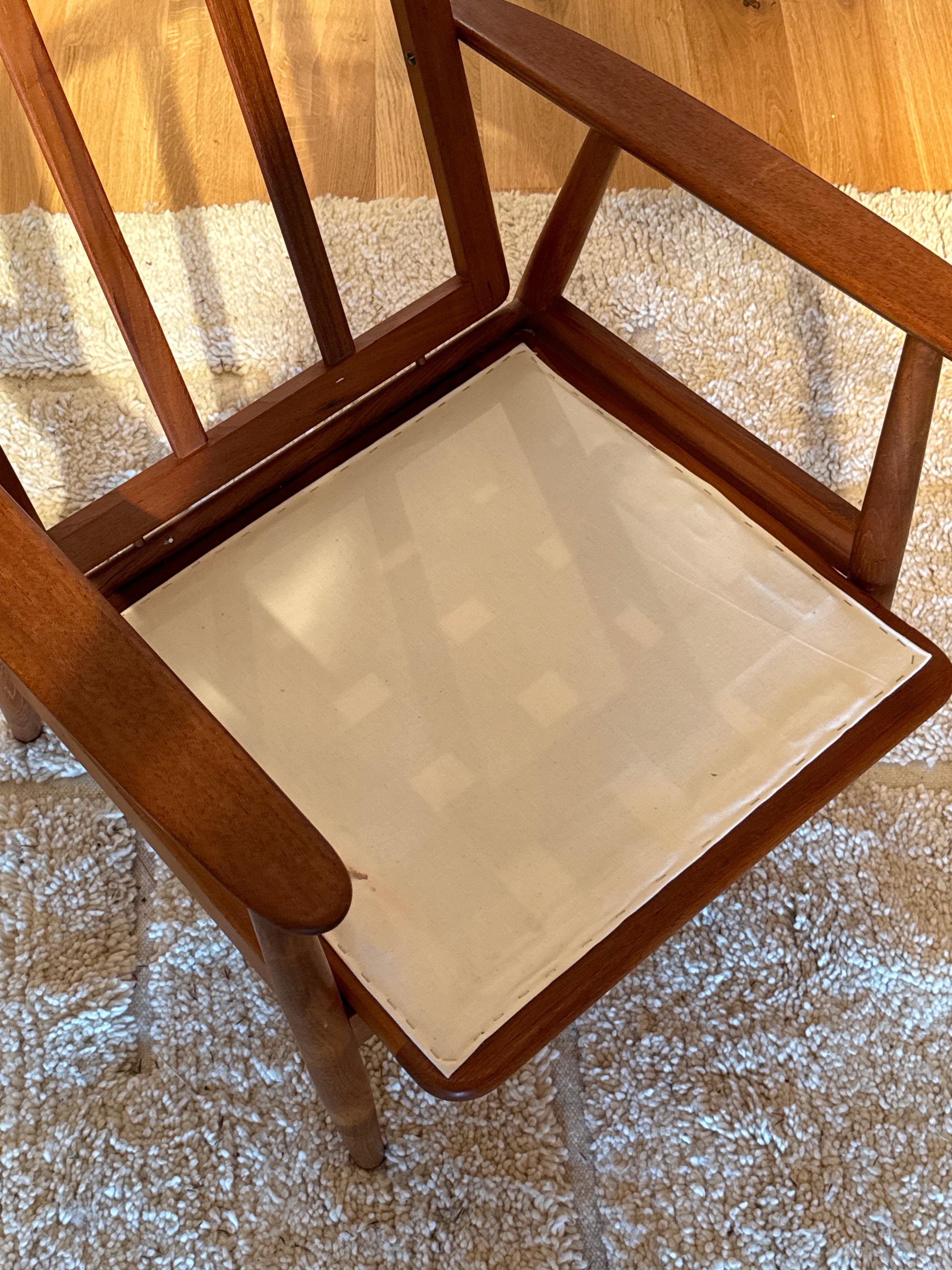 Fauteuil scandinave vintage "Elin" velours petites côtes blanc
