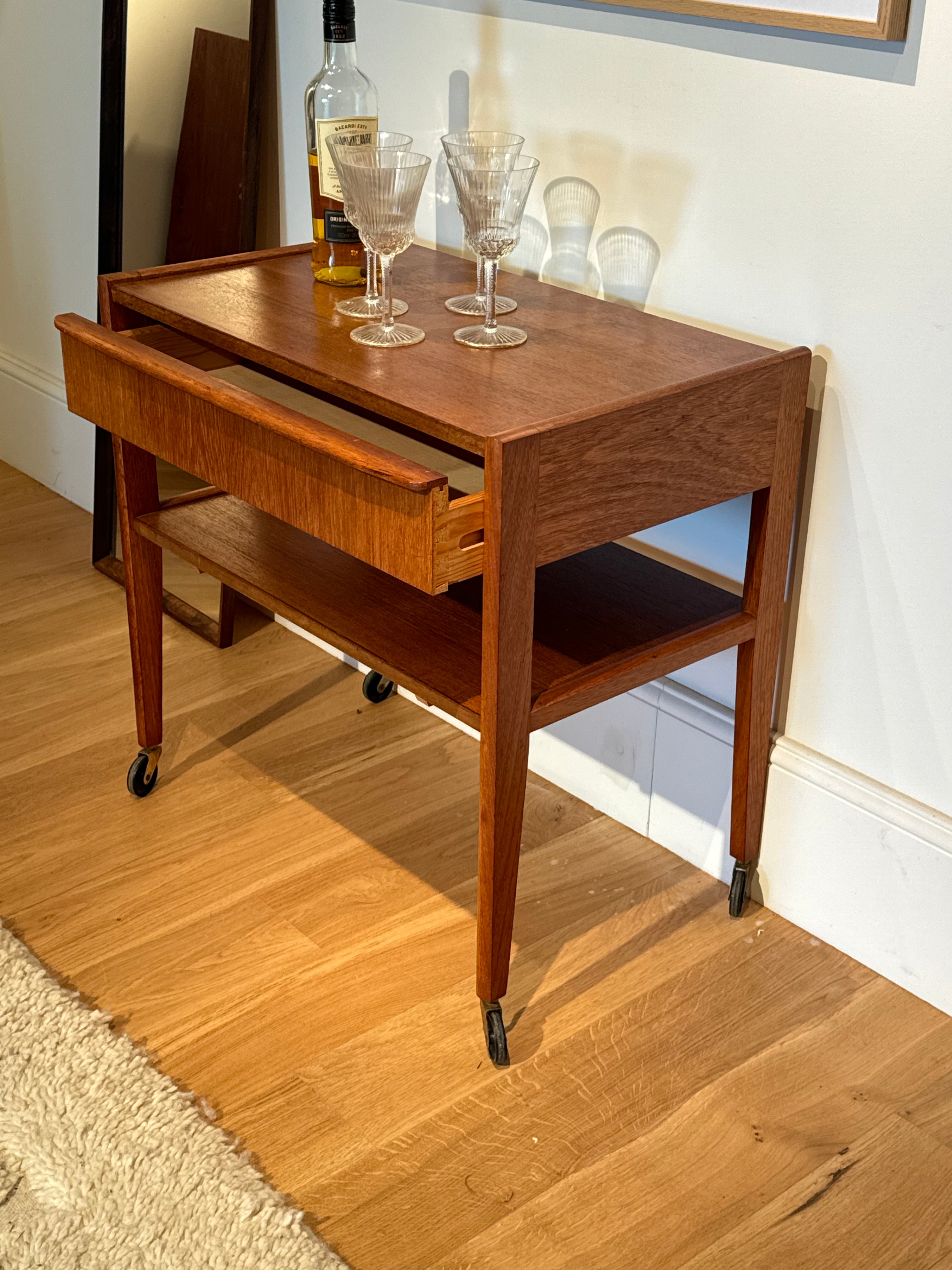 Desserte scandinave vintage en teck "Sofie"