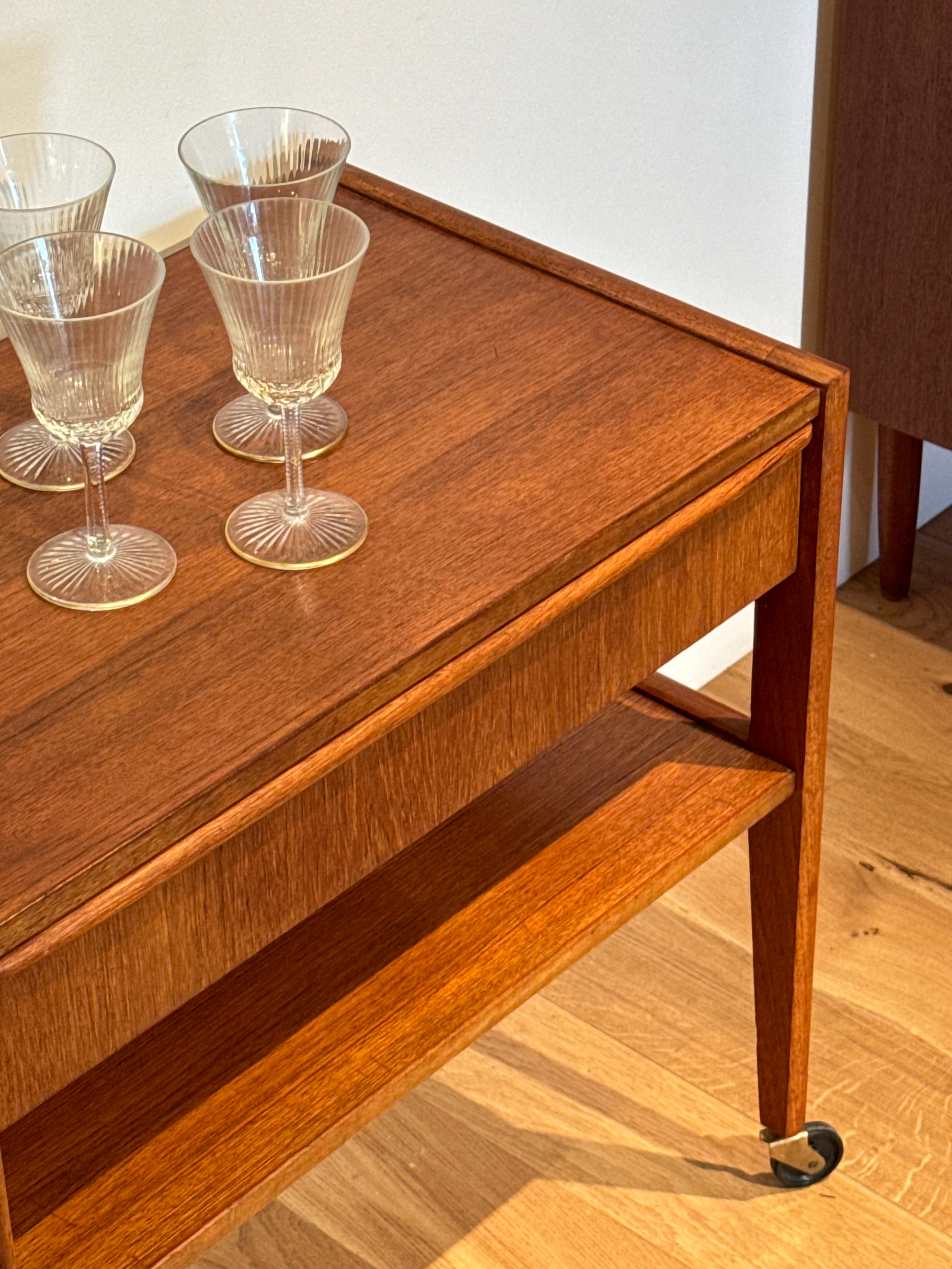Desserte scandinave vintage en teck "Sofie"
