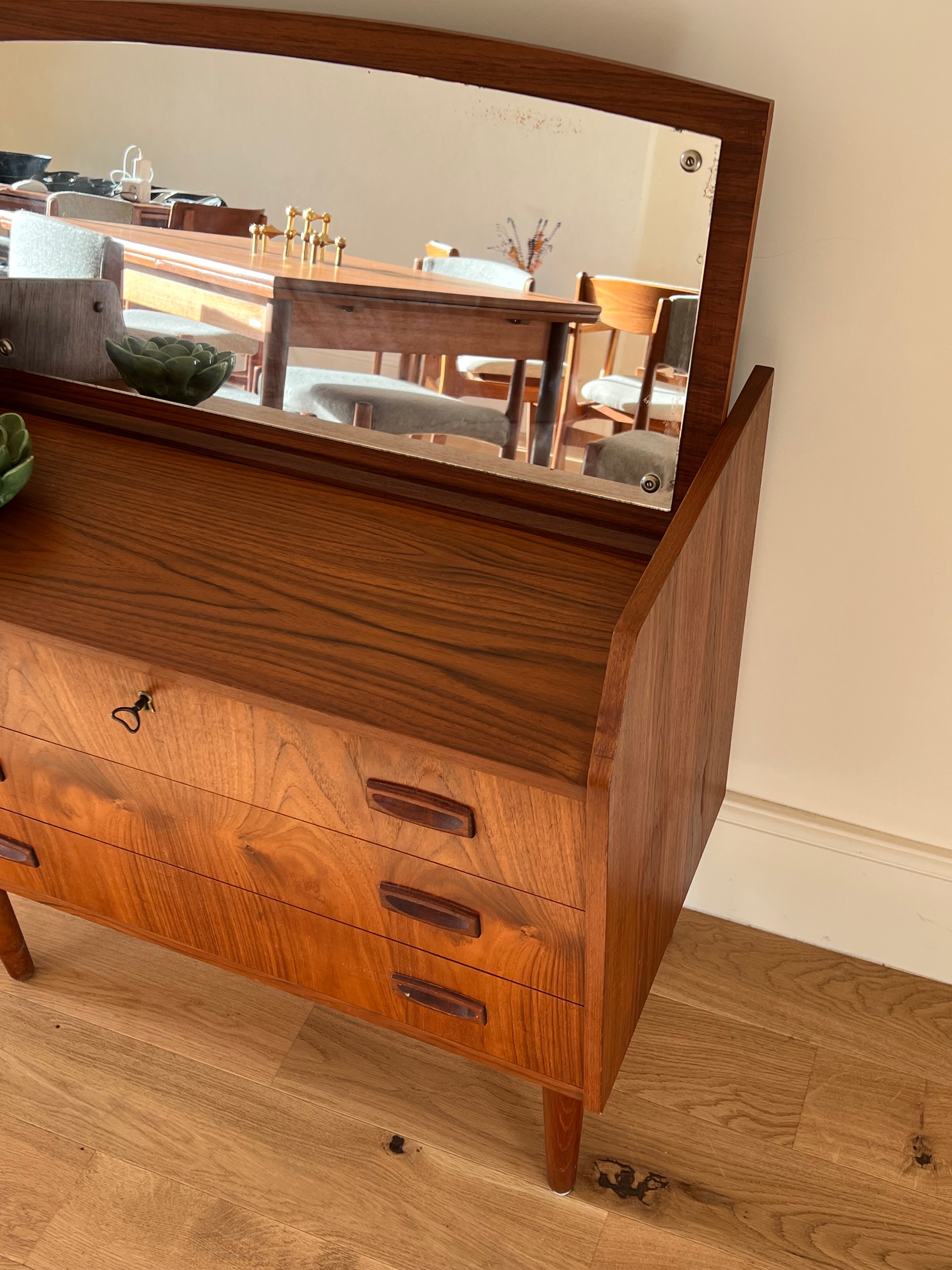 Coiffeuse scandinave vintage « Mathilde»