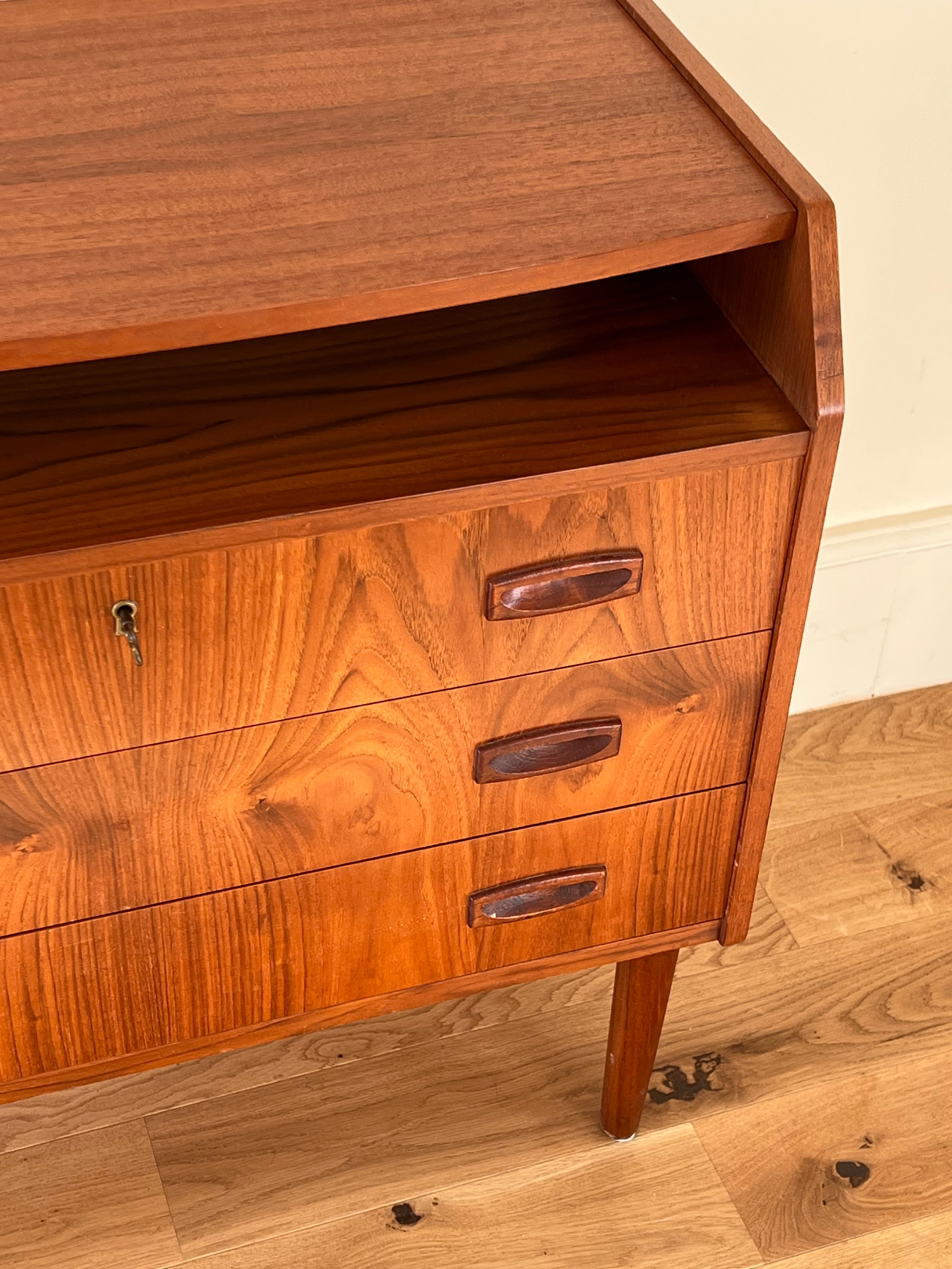 Coiffeuse scandinave vintage « Mathilde»