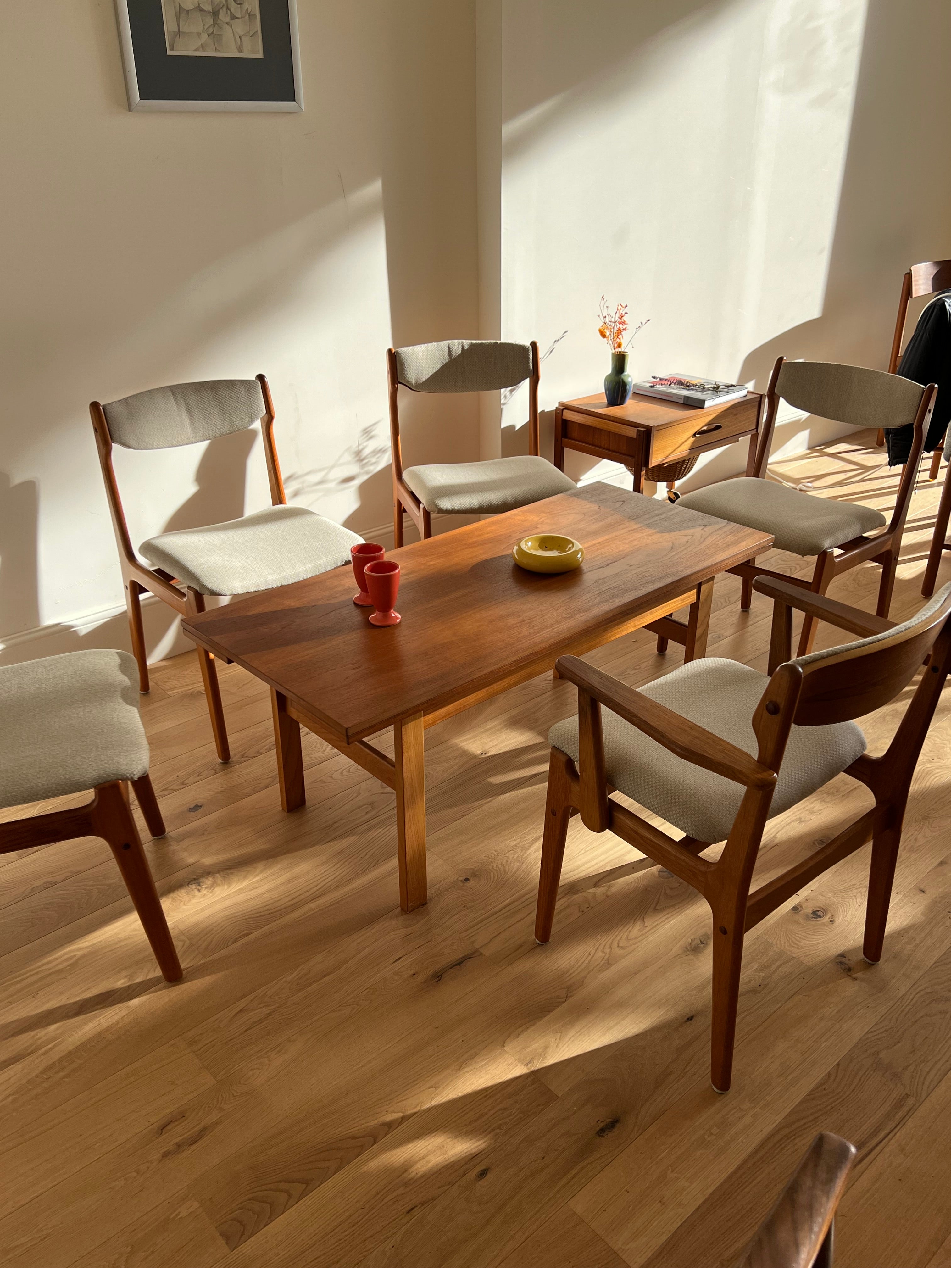 Table scandinave vintage modulable « Rikke »