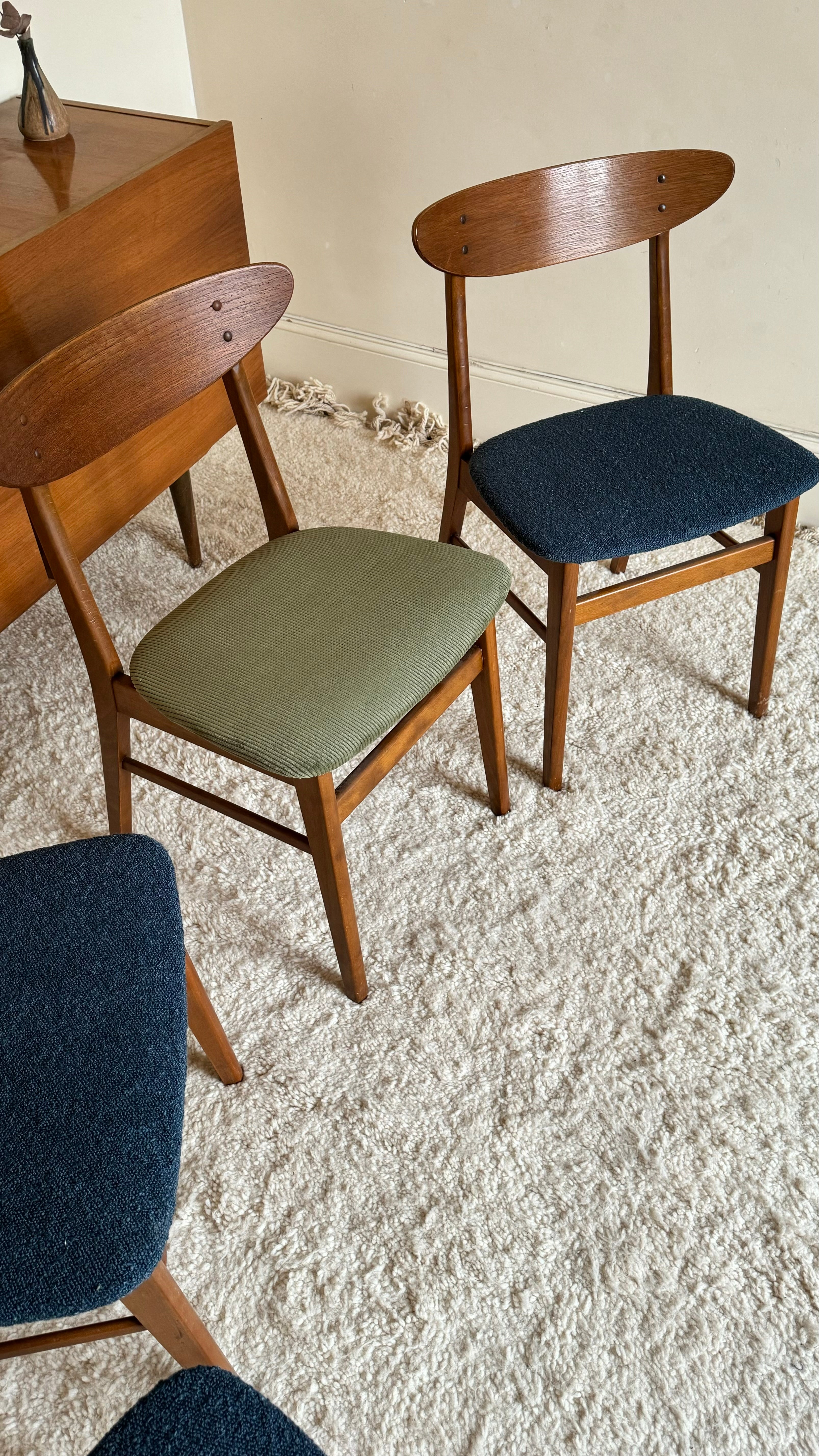 Précommande | Chaises scandinaves vintage Farstrup 210 "Alma" personnalisables