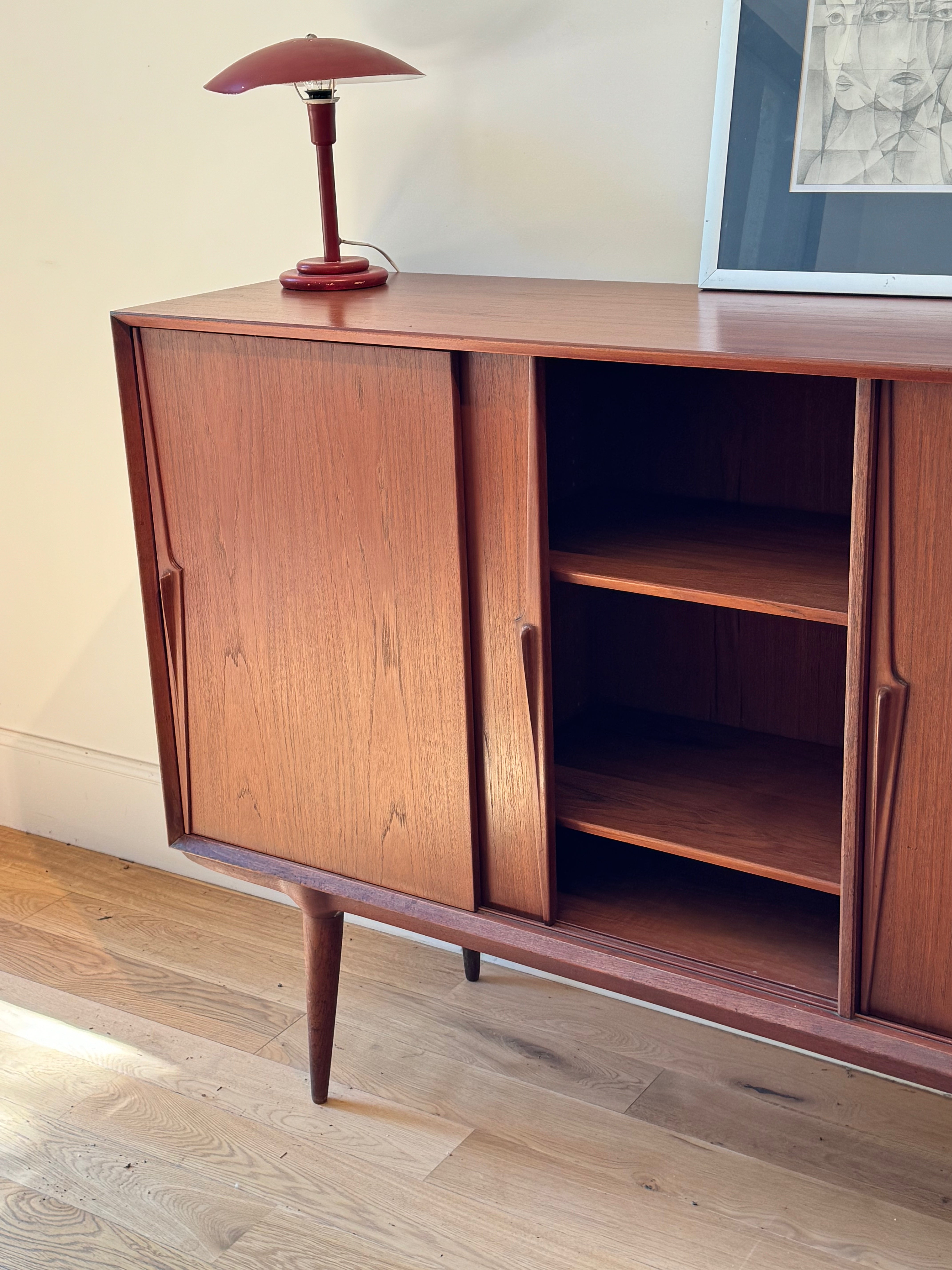 Enfilade scandinave vintage en teck Omann Jun - modèle 19