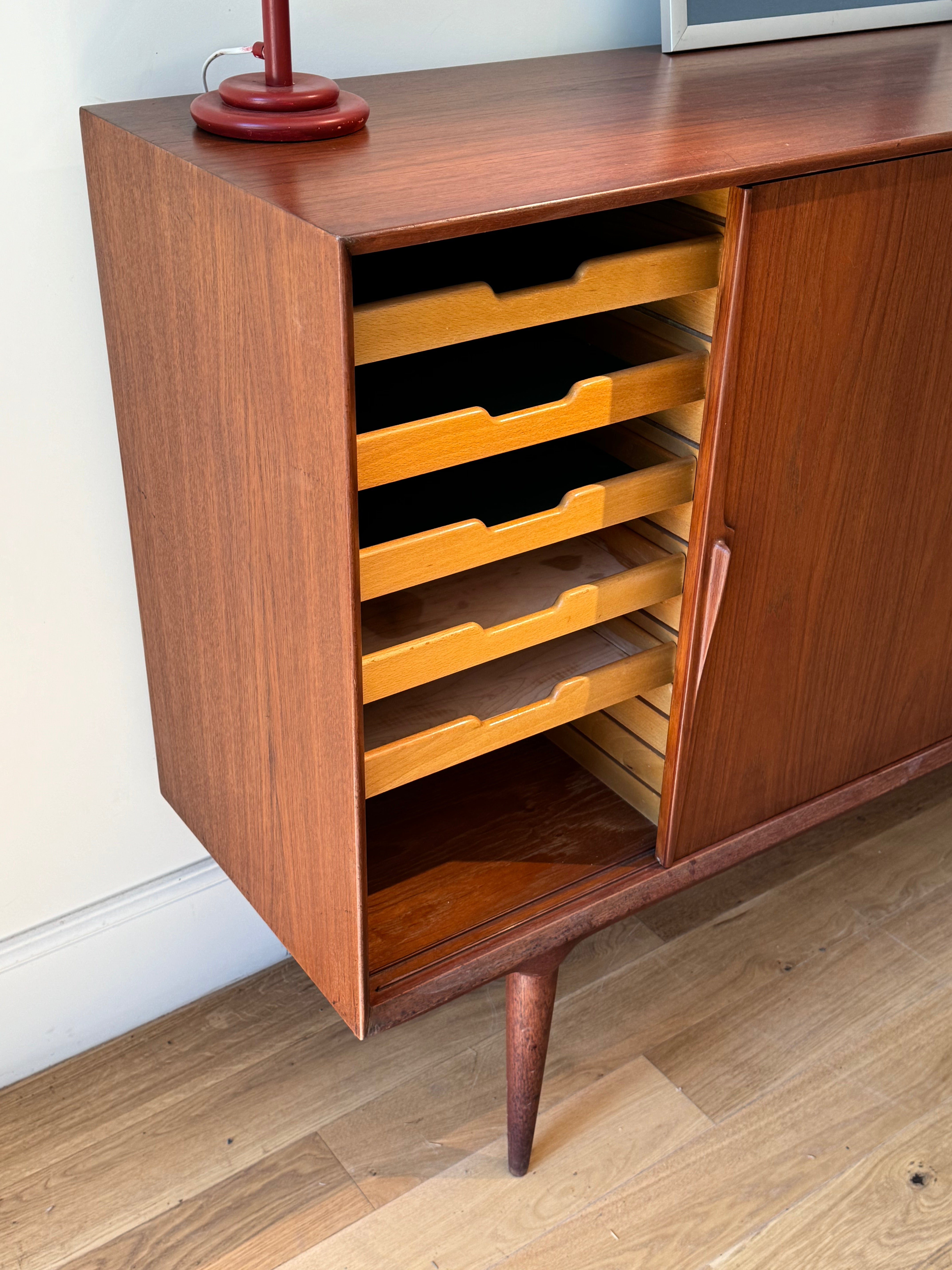 Enfilade scandinave vintage en teck Omann Jun - modèle 19