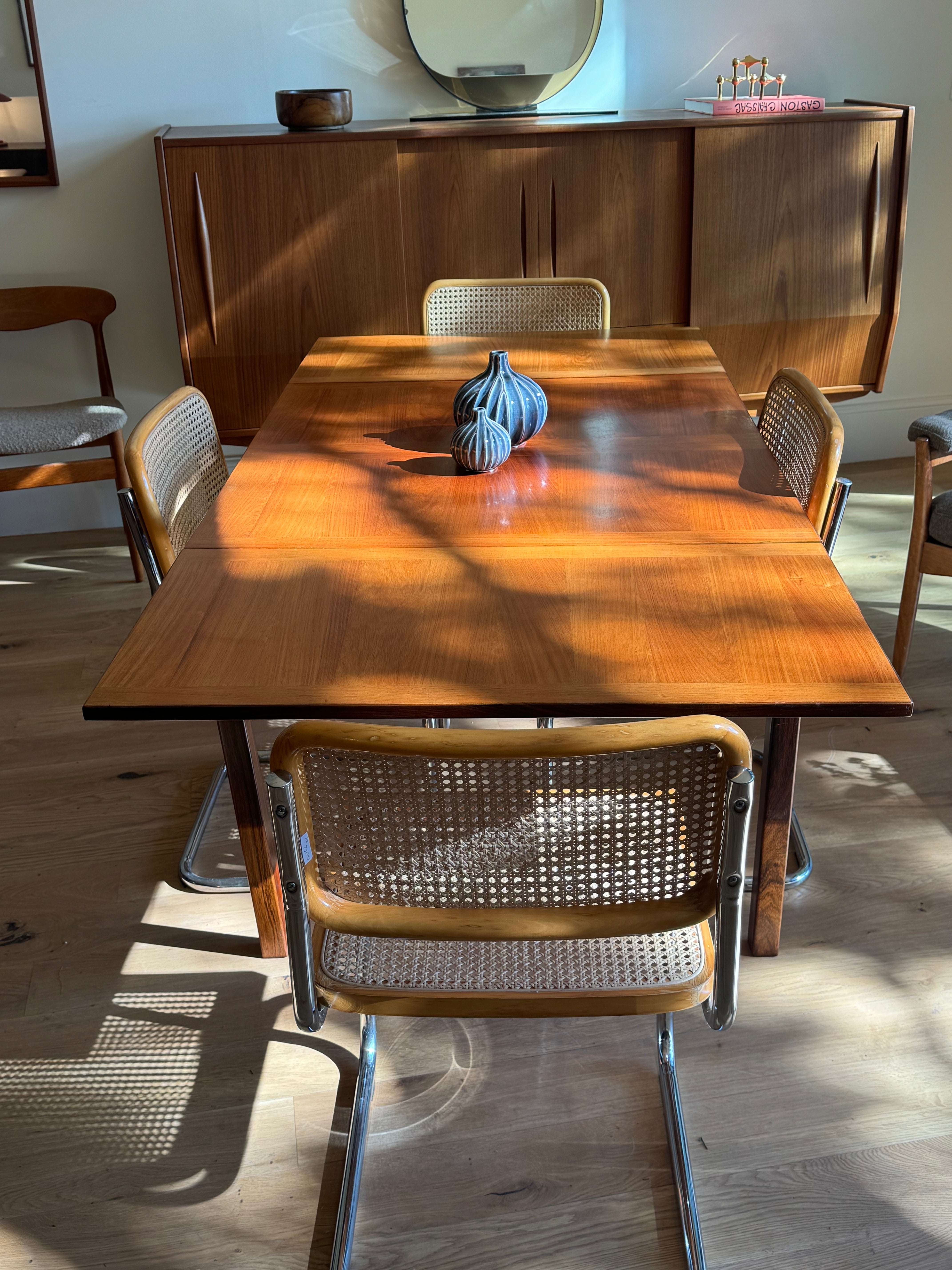 Table de salle à manger scandinave vintage en teck avec rallonges pliables "Lina"