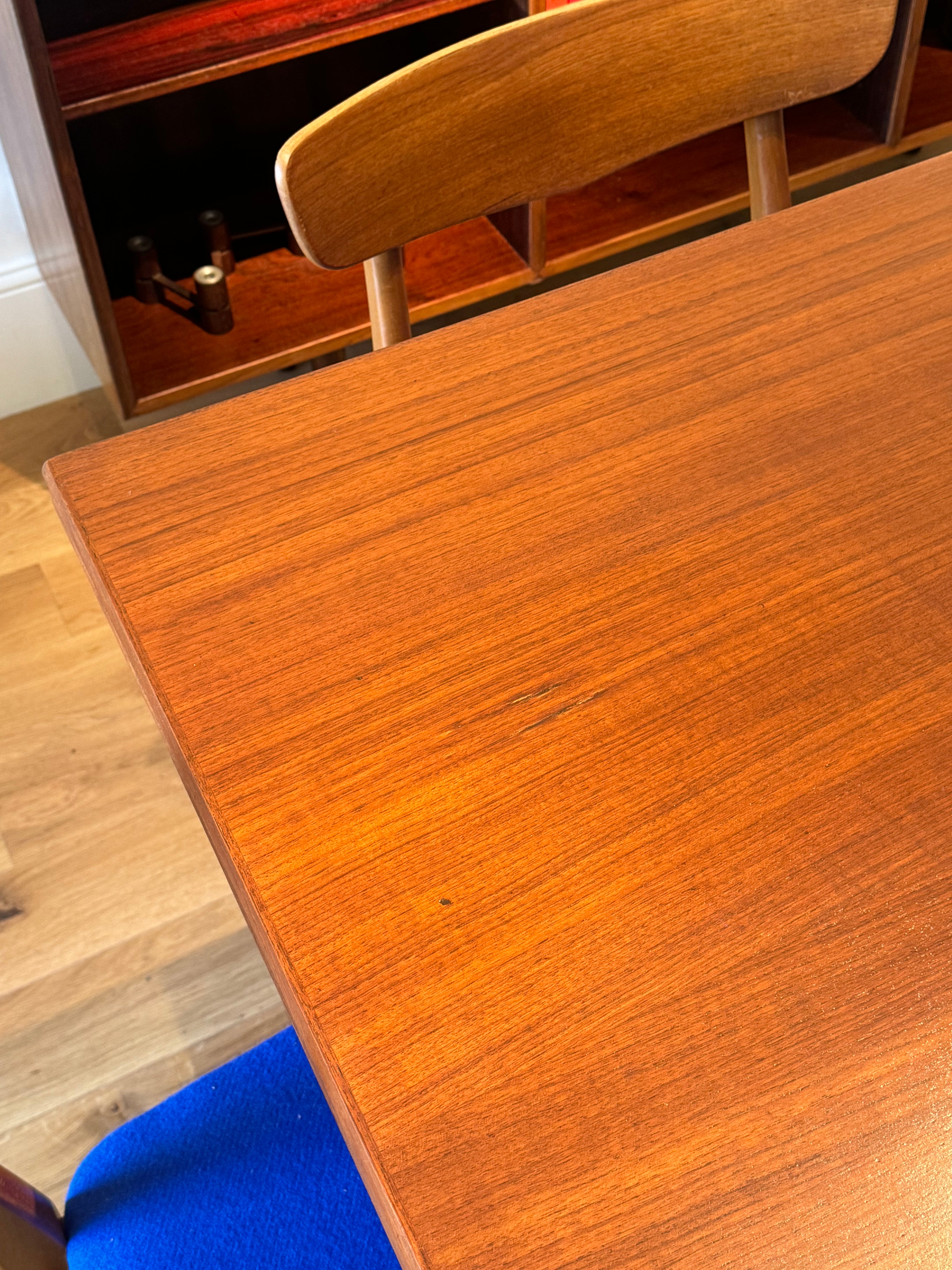 Table de salle à manger scandinave vintage extensible en teck "Fiella"