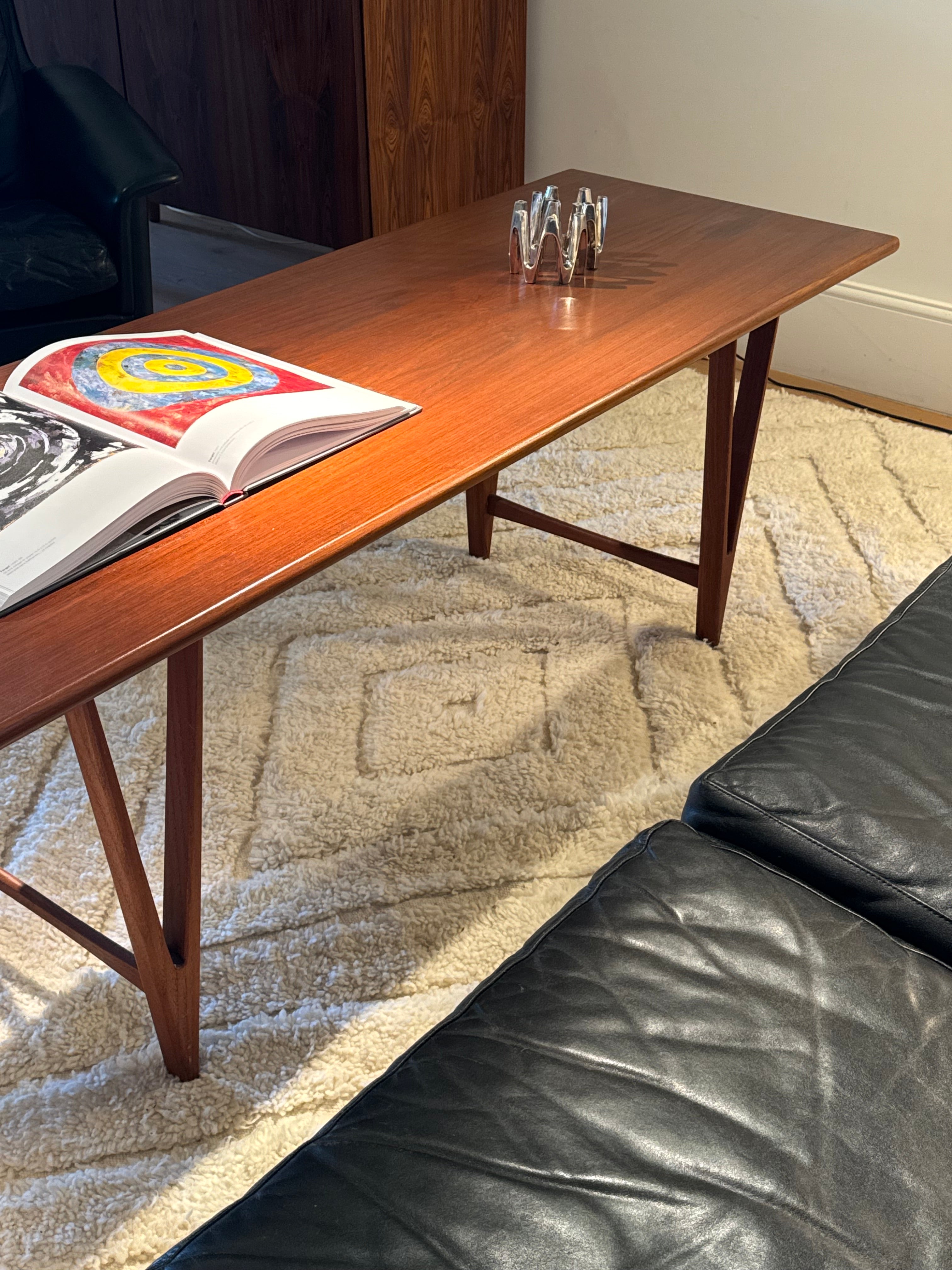 Table basse scandinave vintage en teck "Sune"