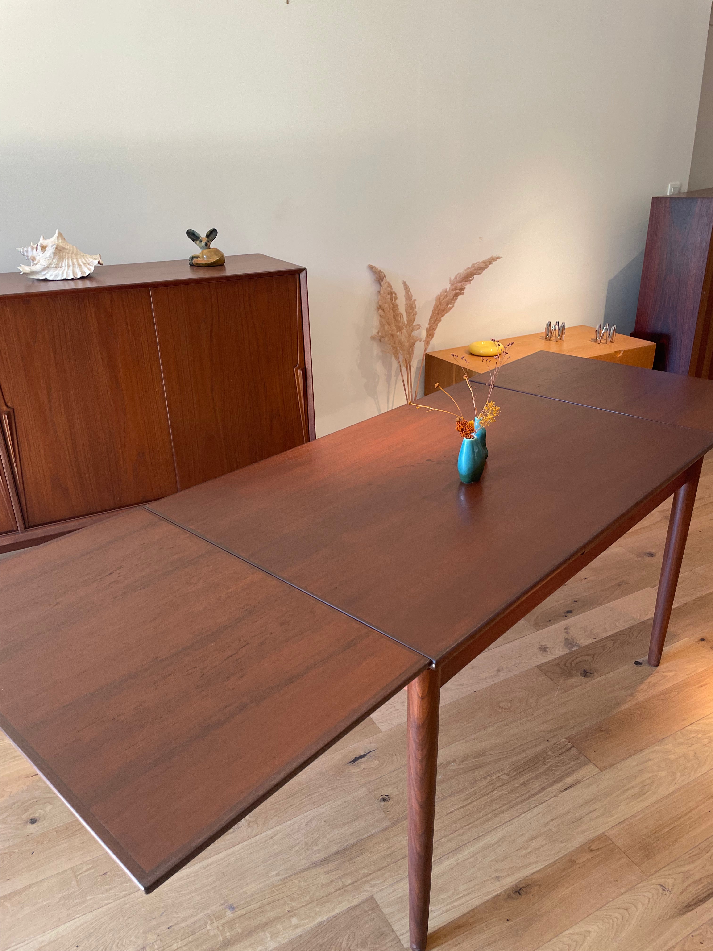 Table scandinave vintage en teck extensible "Ida"