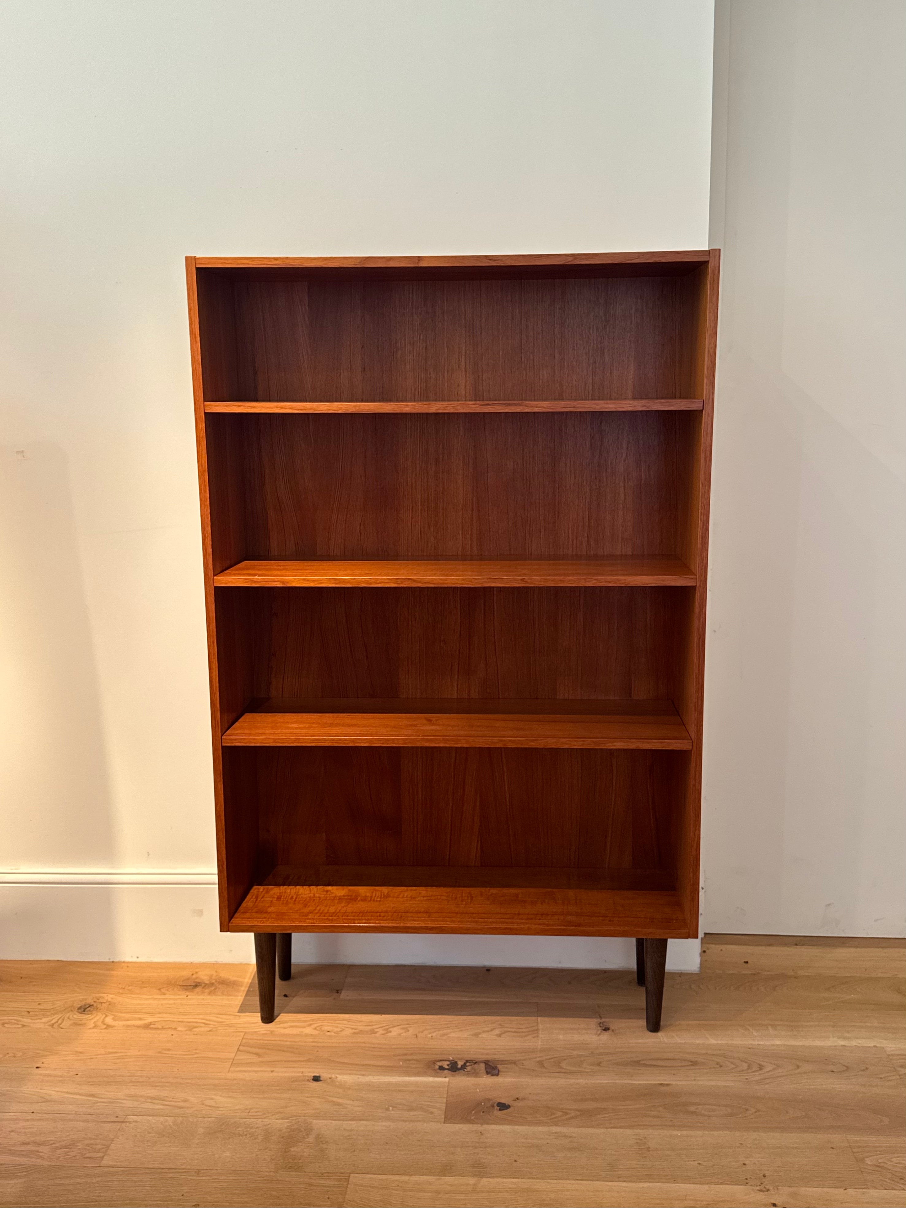 Bibliothèque scandinave vintage en teck « Liv »