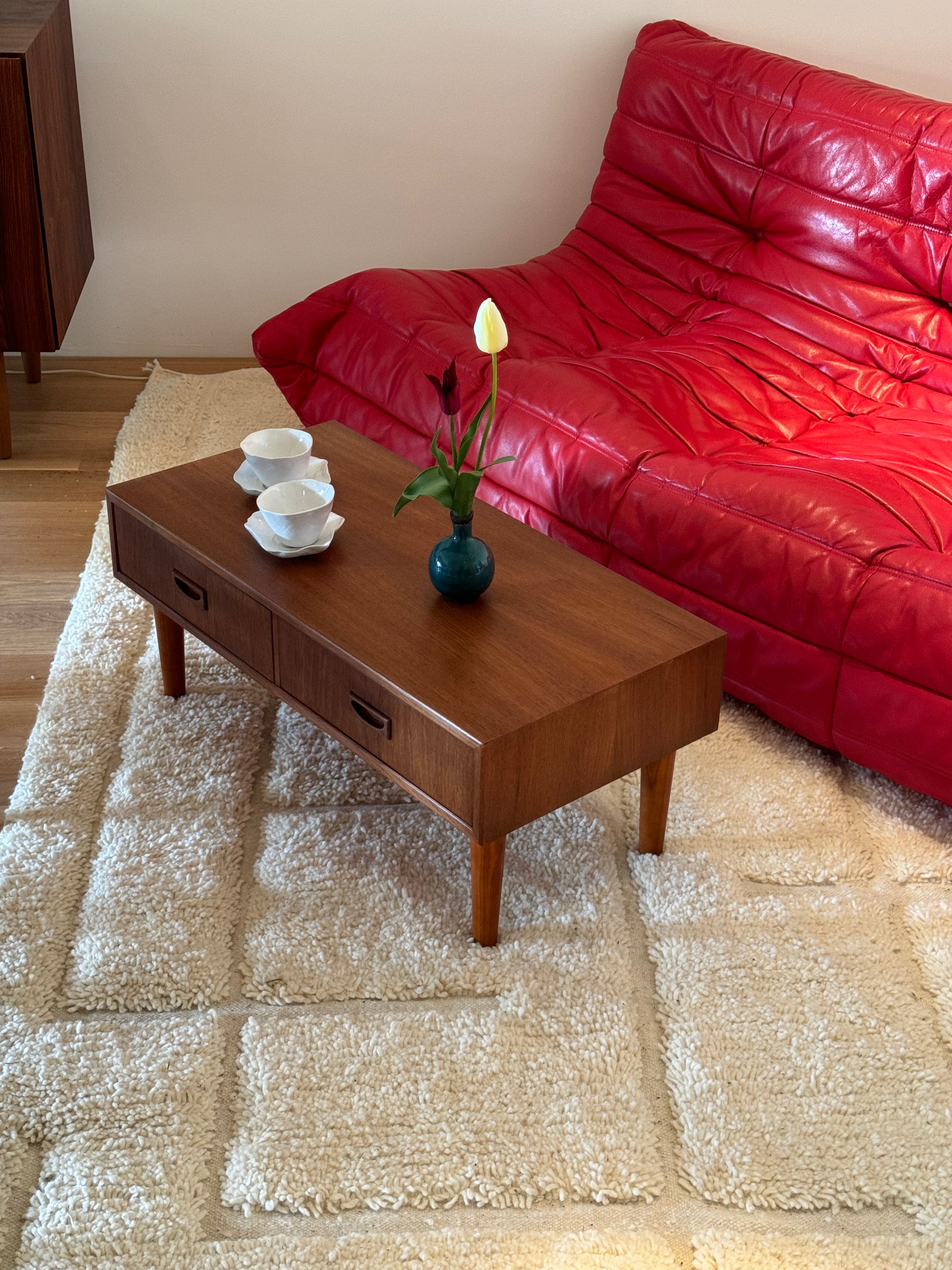 Chauffeuse Togo 3 places vintage par Michel Ducaroy pour Ligne Roset.