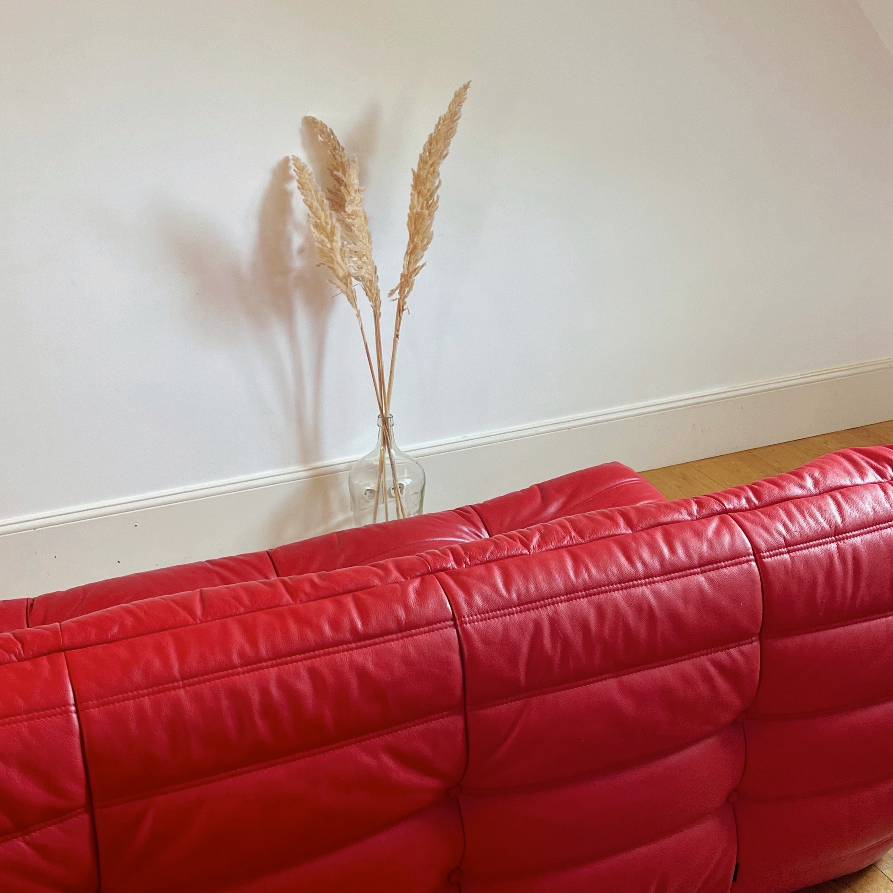 Chauffeuse Togo 3 places vintage par Michel Ducaroy pour Ligne Roset.