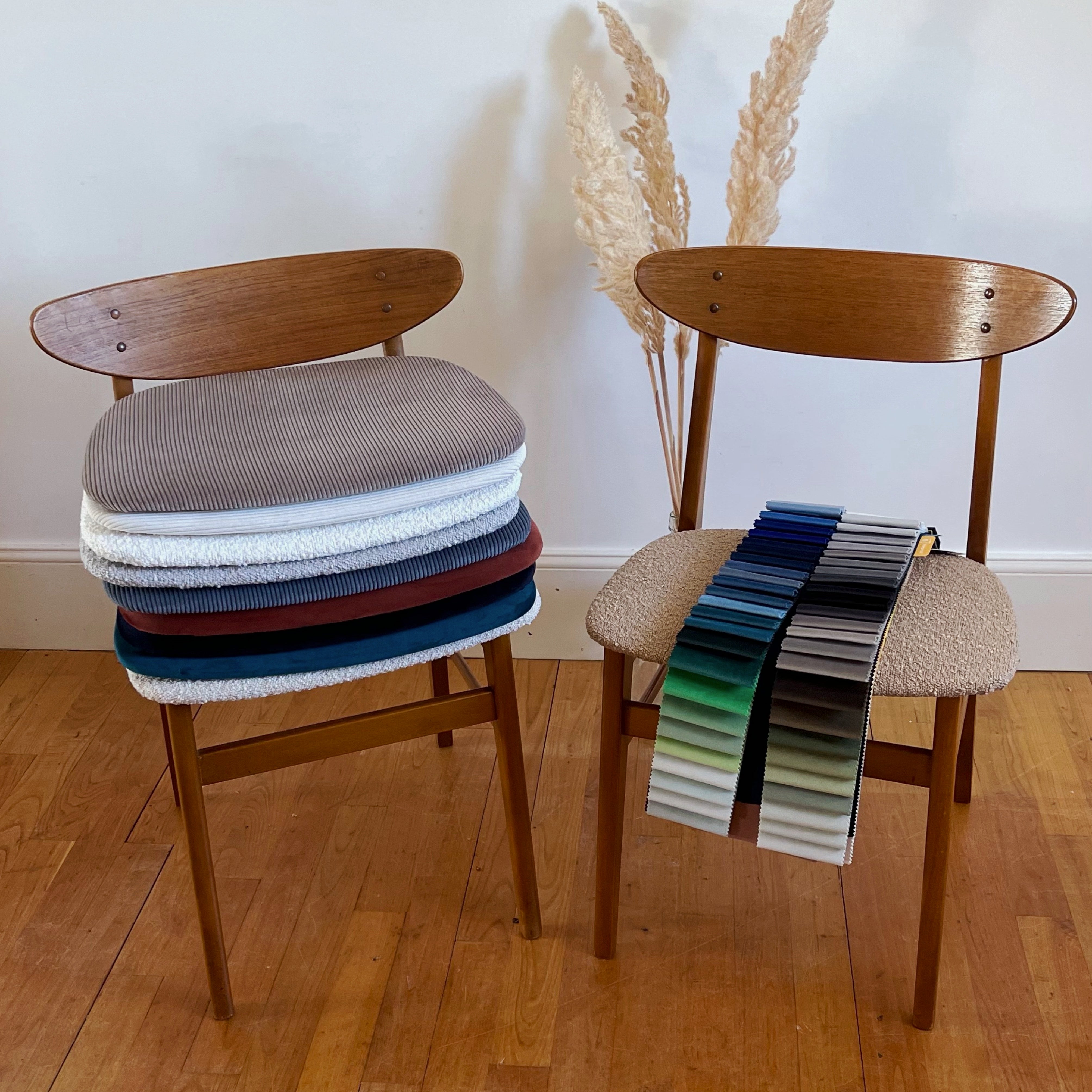 Précommande | Chaises scandinaves vintage Farstrup 210 "Alma" personnalisables