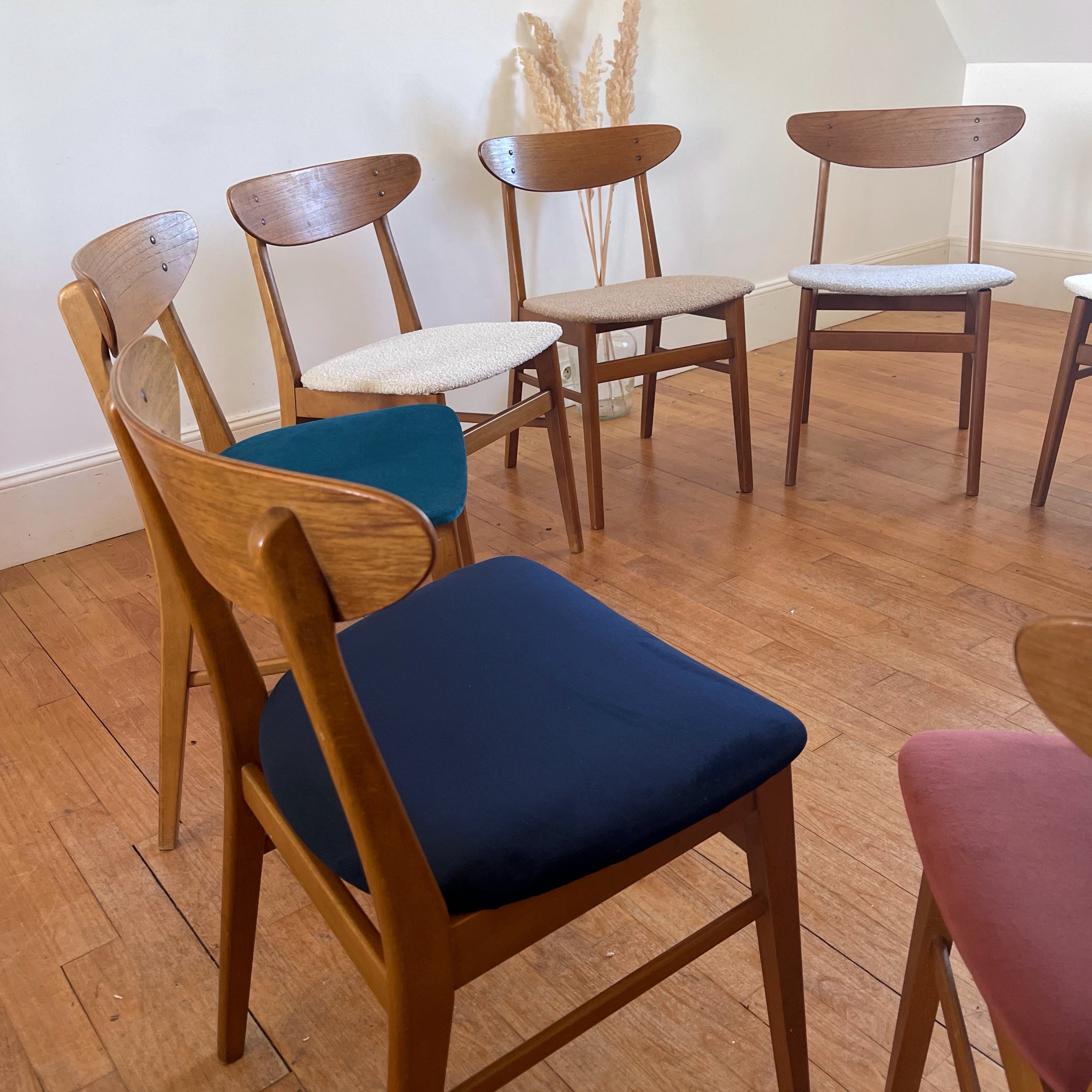 Précommande | Chaises scandinaves vintage Farstrup 210 "Alma" personnalisables