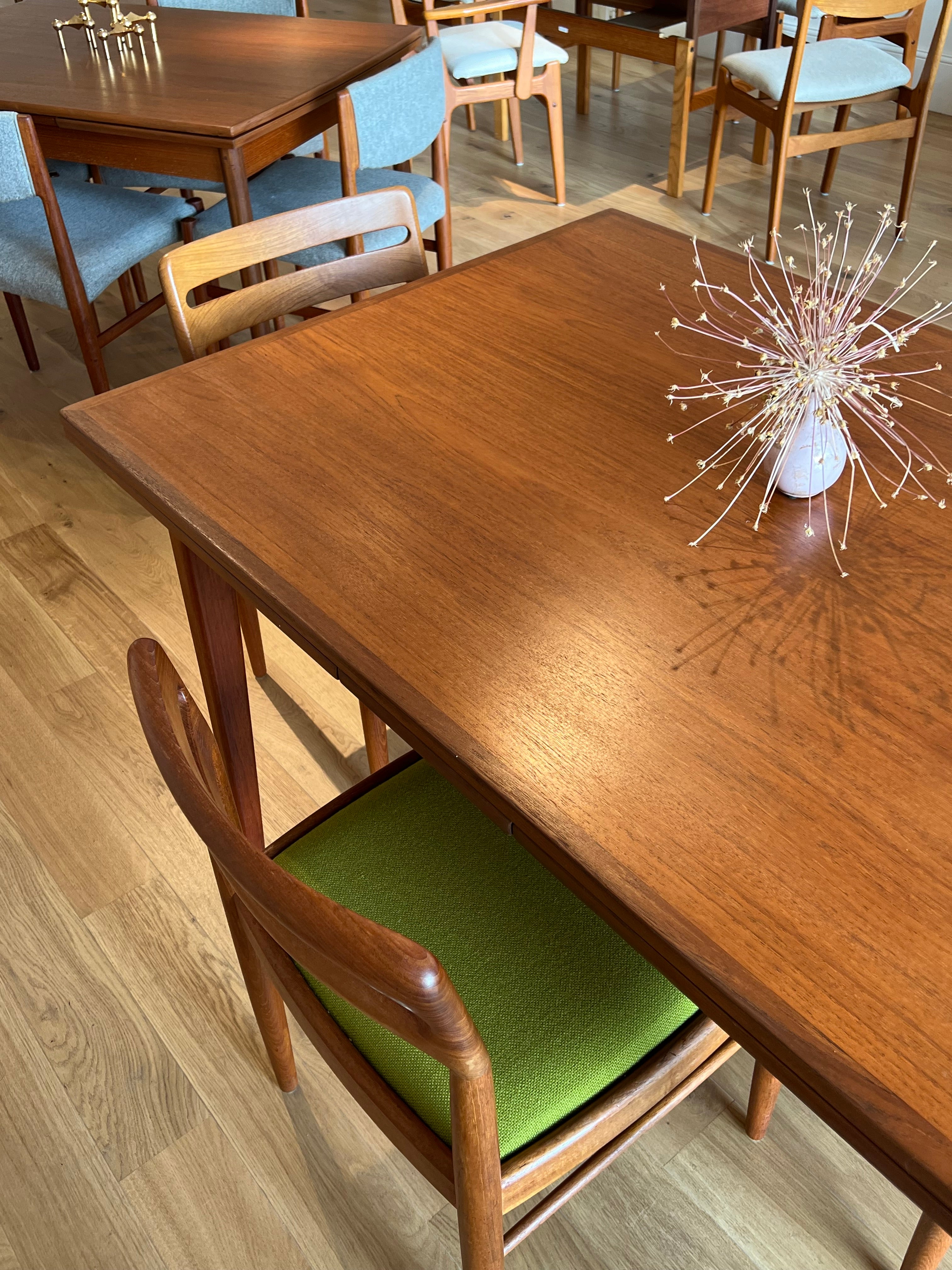 Table de salle à manger scandinave vintage en teck "Birgitte"