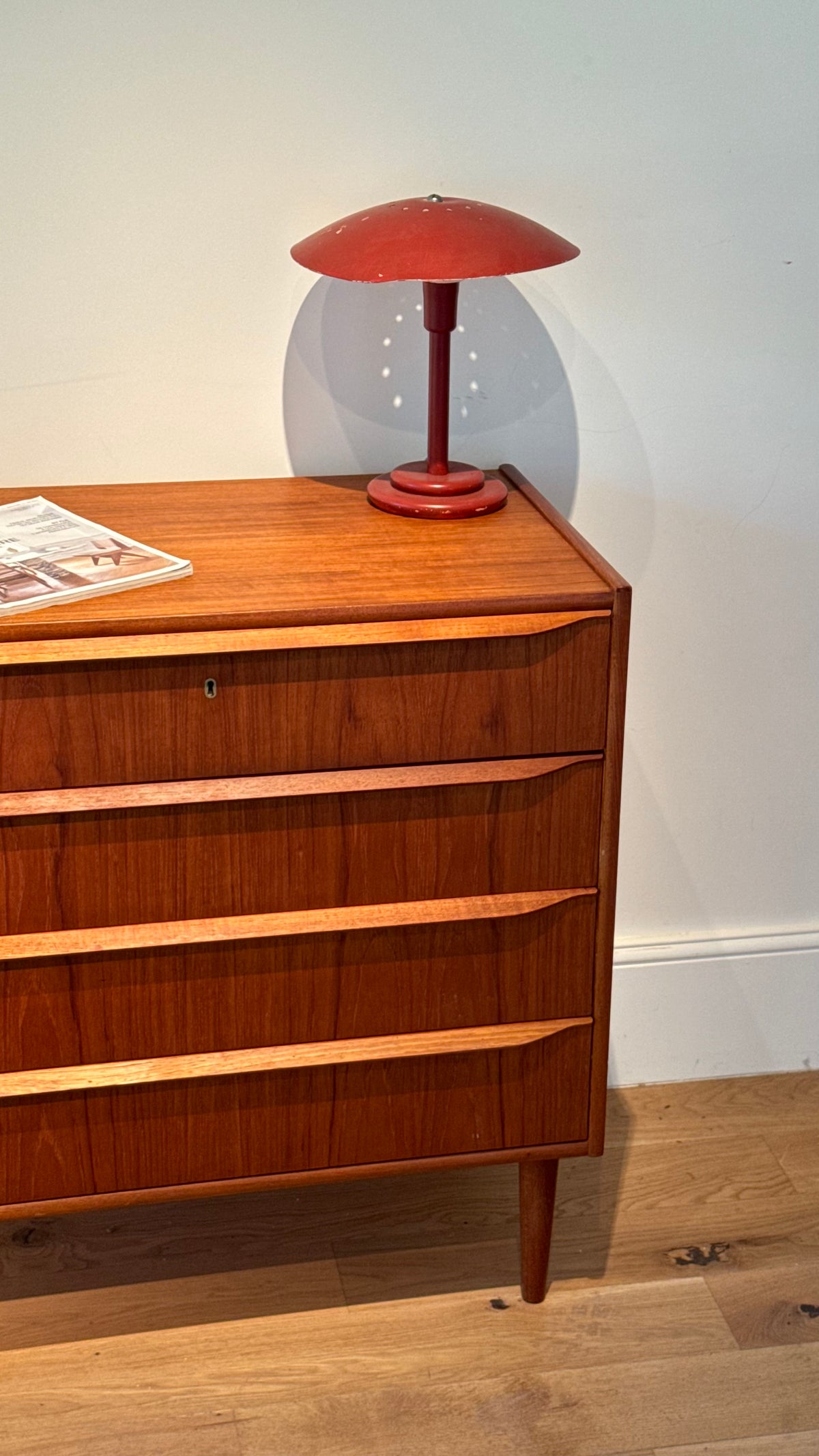 Commode scandinave vintage en teck "Tage"