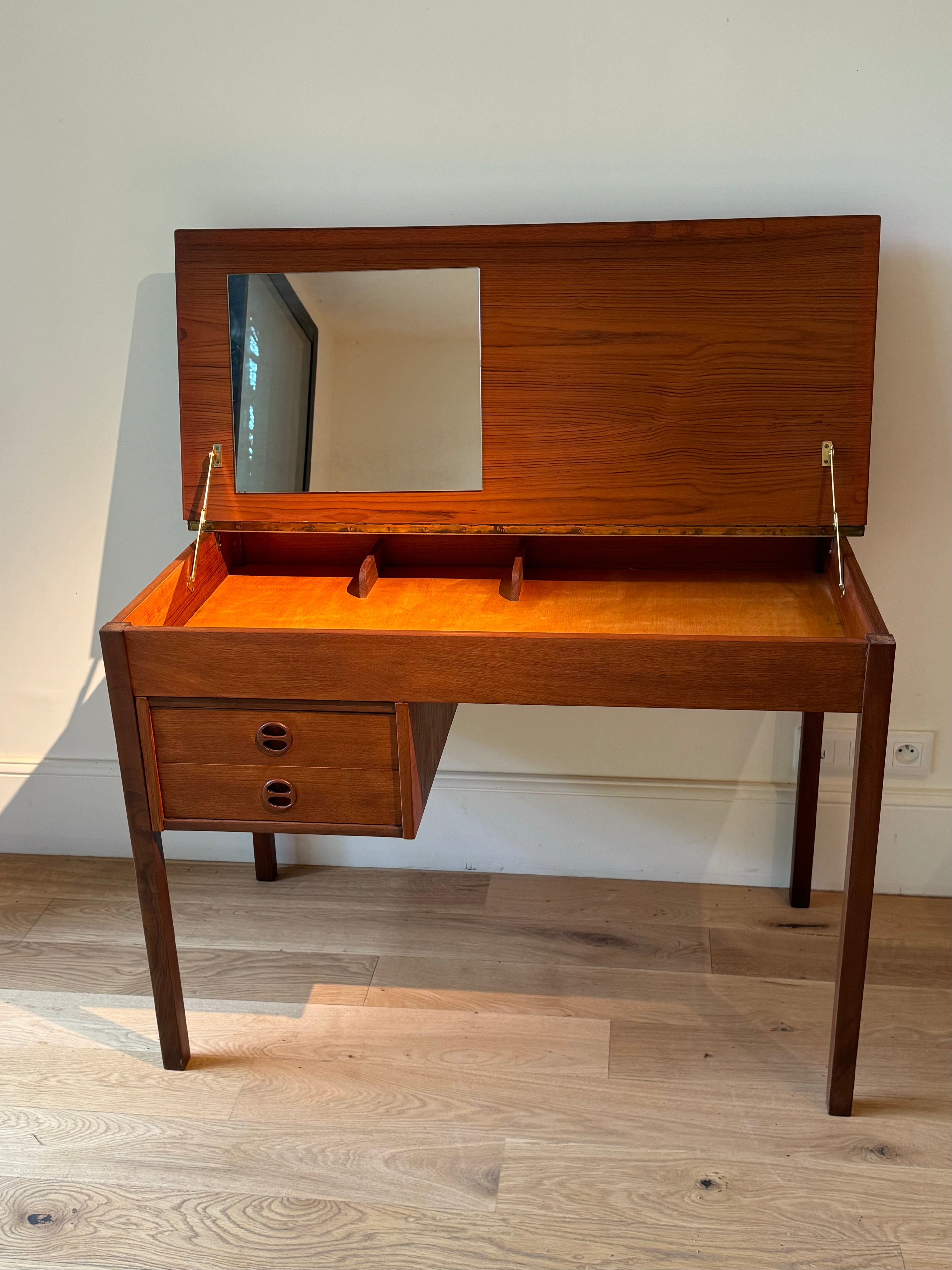 Bureau / coiffeuse scandinave vintage en teck « Arnold »