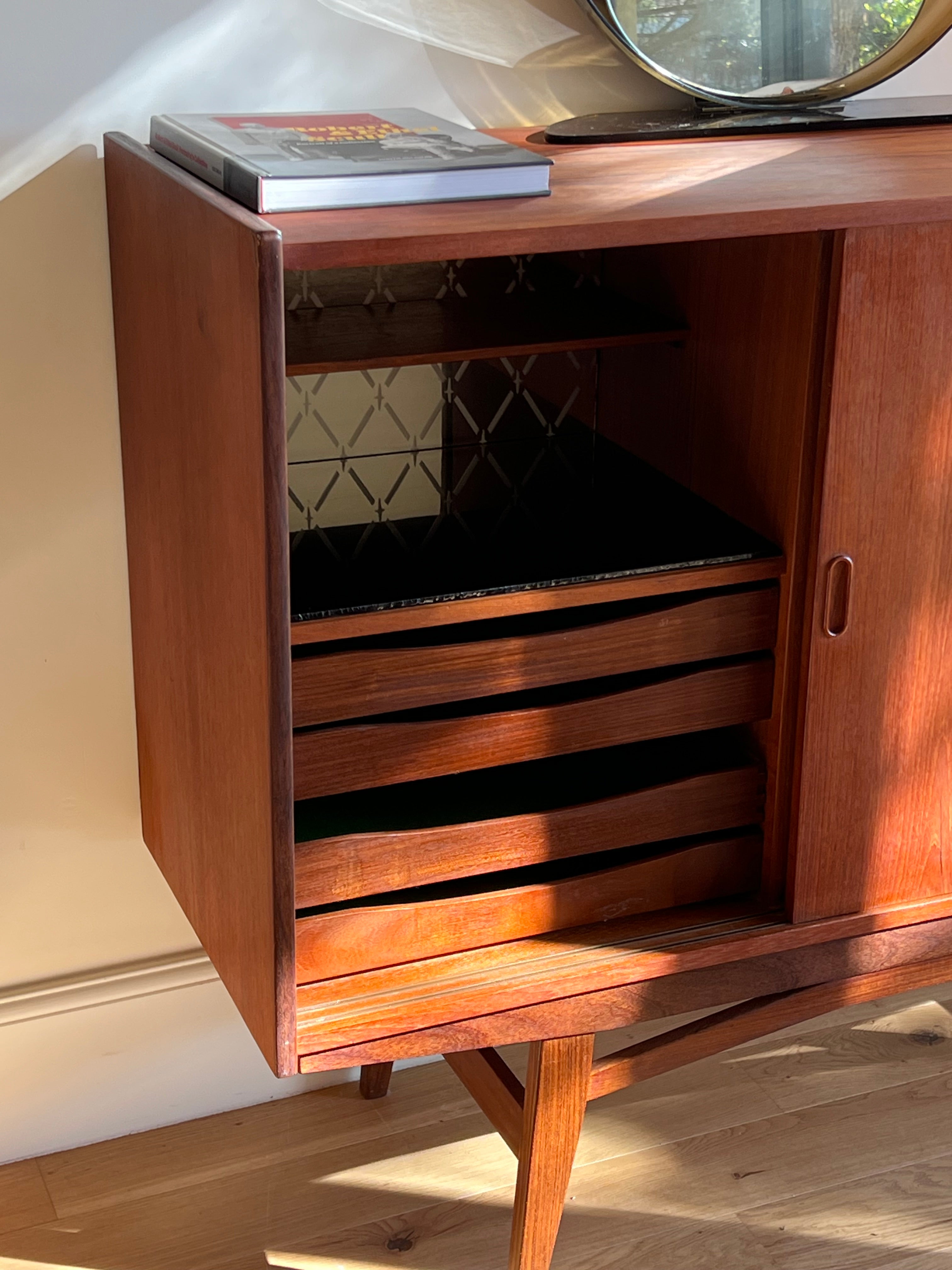 Enfilade scandinave vintage en teck "Bertil"