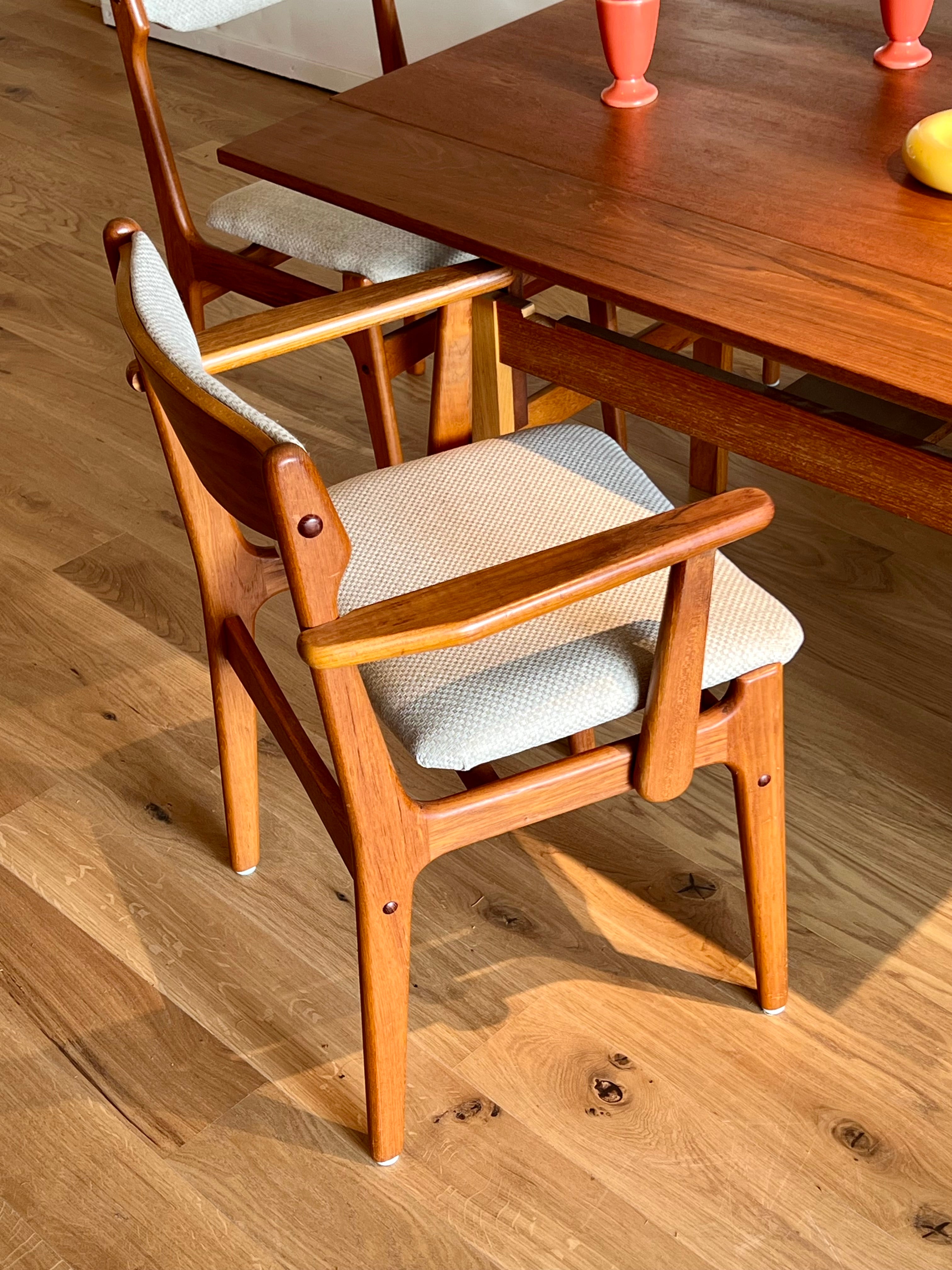 Table scandinave vintage modulable  « Rikke »