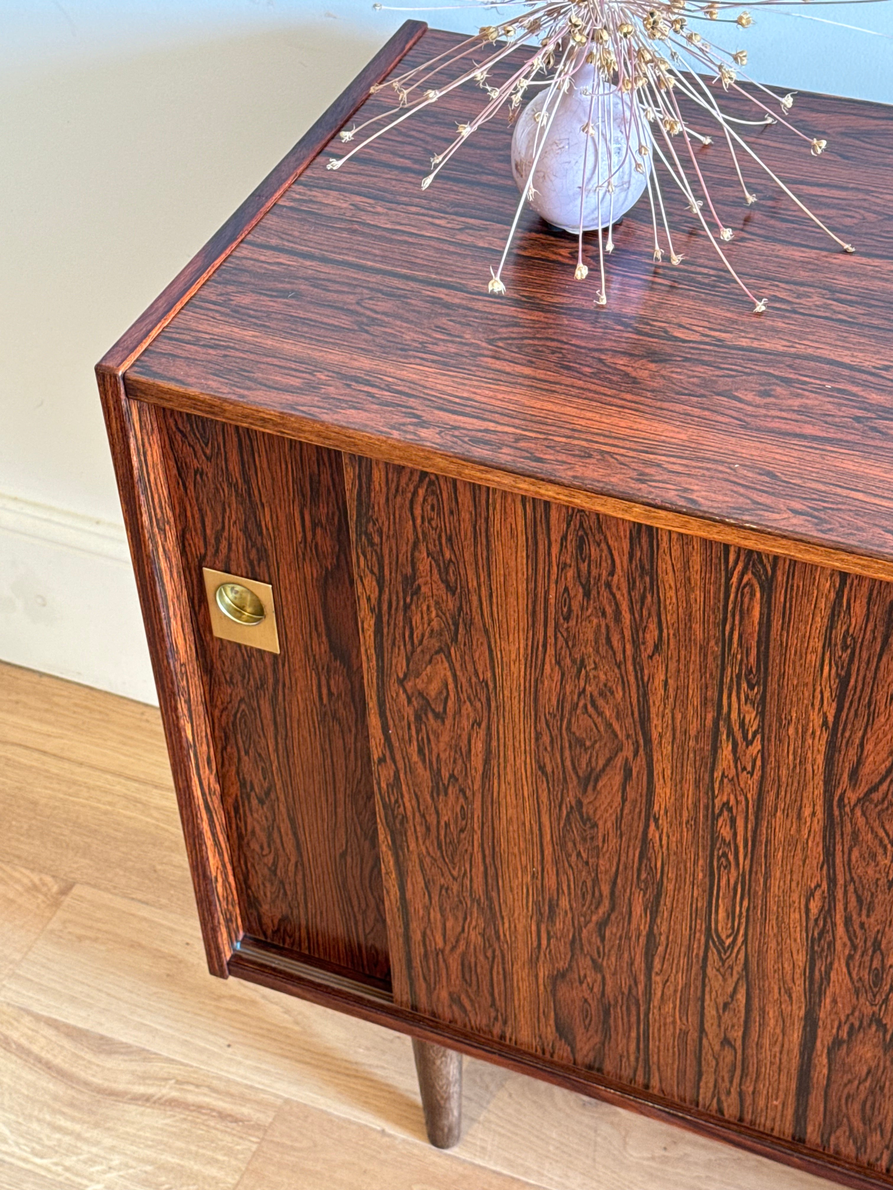 Enfilade scandinave vintage en palissandre "Saffi"