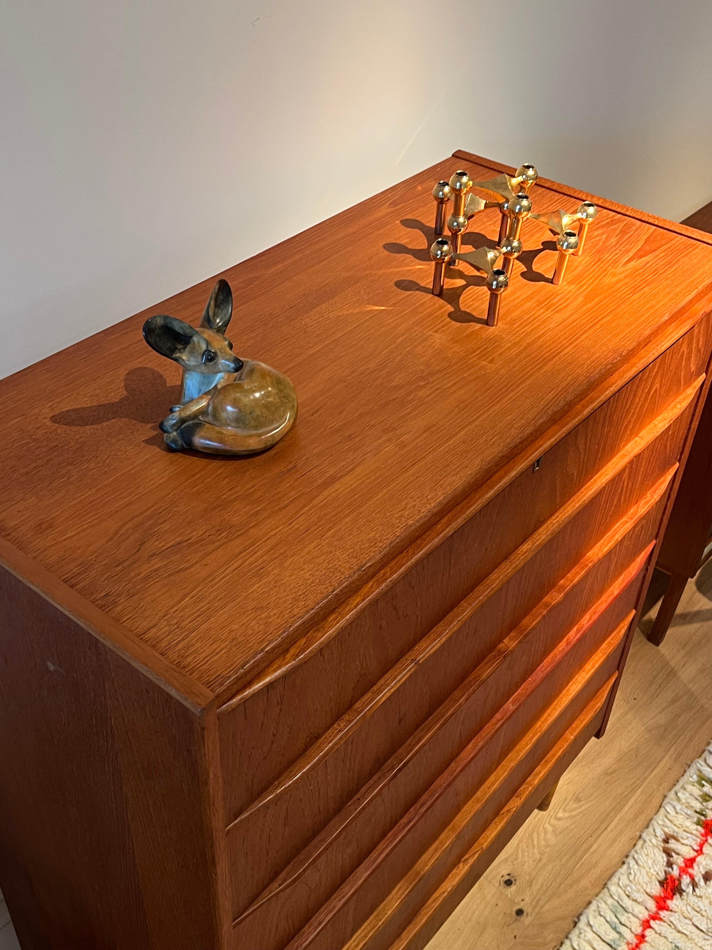 Commode scandinave vintage « Nila »