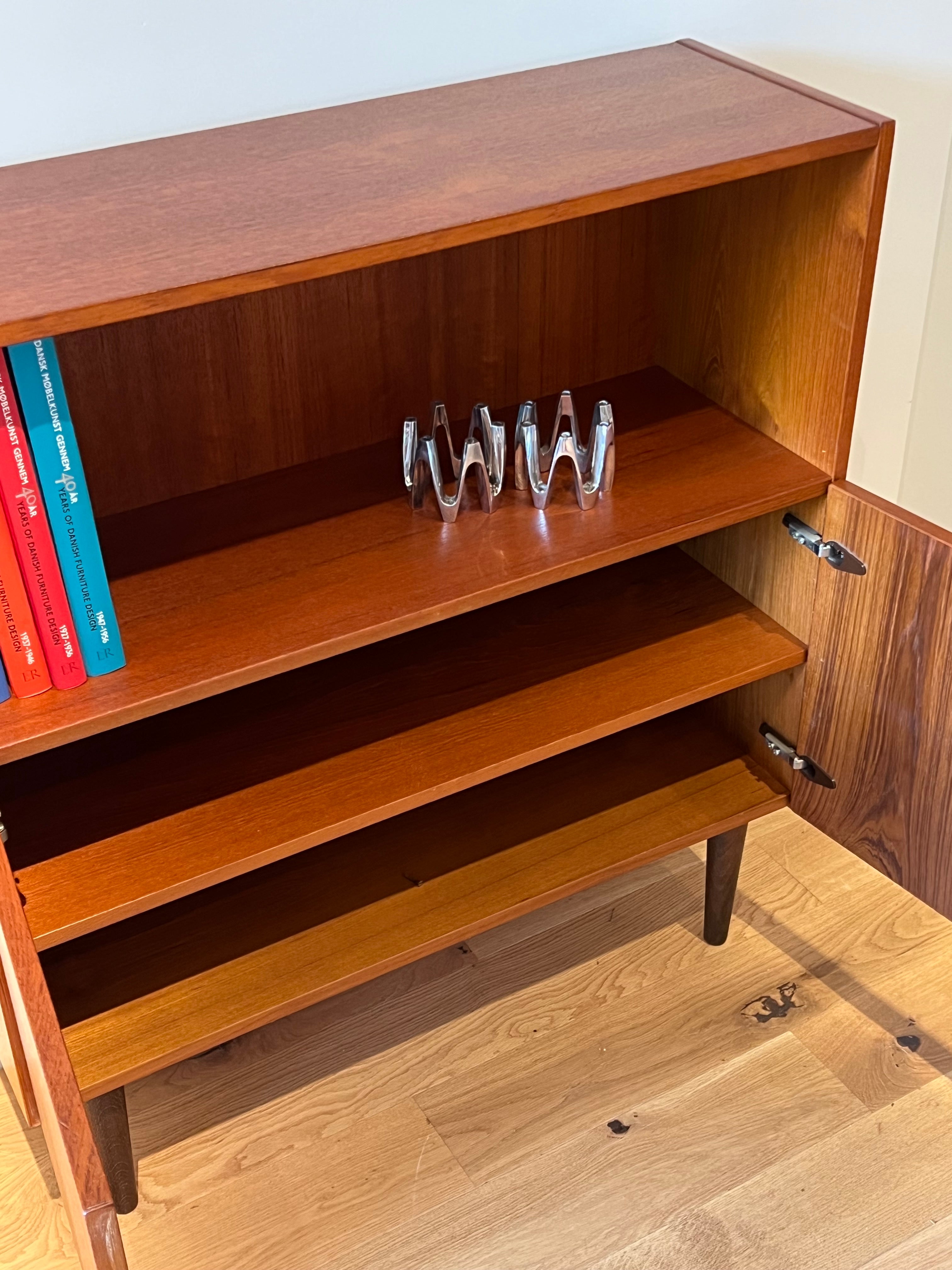 Bibliothèque scandinave vintage en teck "Lyria"