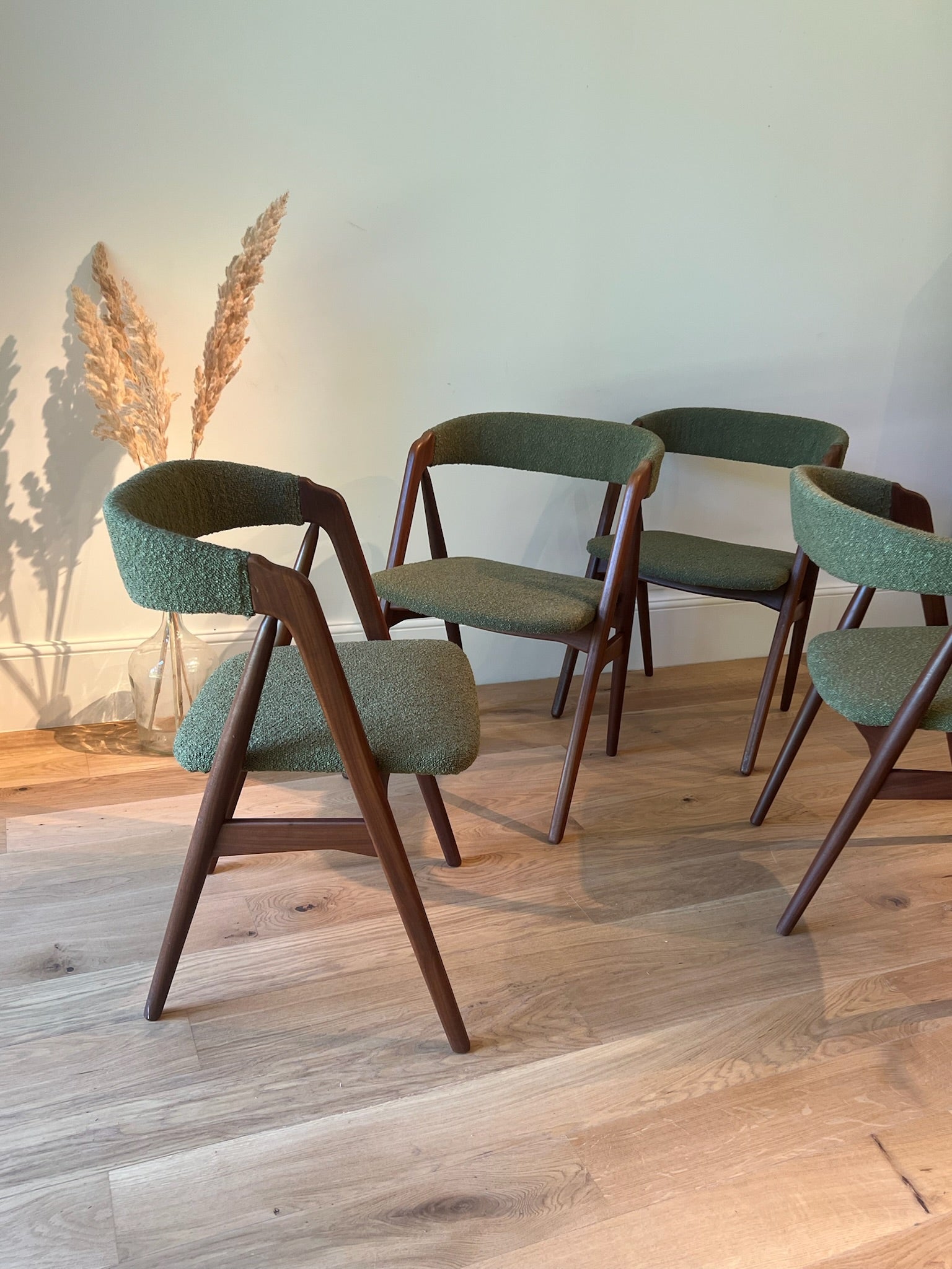 Chaise scandinave vintage modèle 205 « Christina » par T. Harlev pour Farstrup Møbler (8 chaises disponibles)