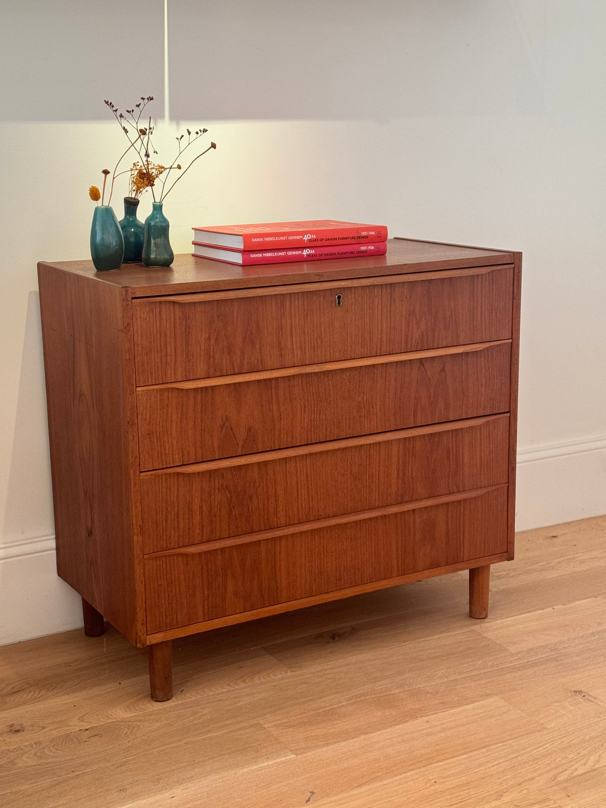 Commode scandinave vintage « Leonora »