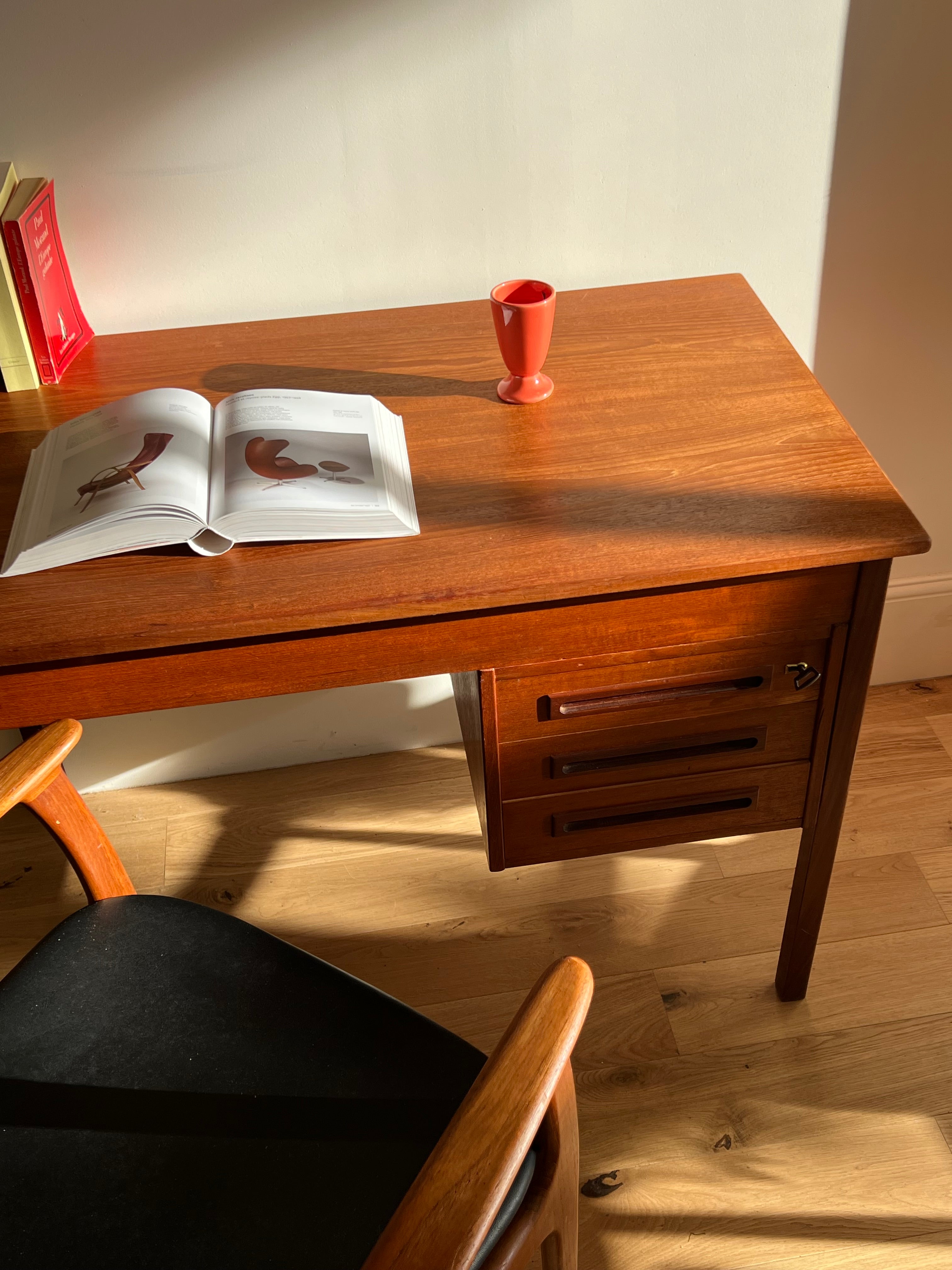 Bureau scandinave vintage en teck « Lars »