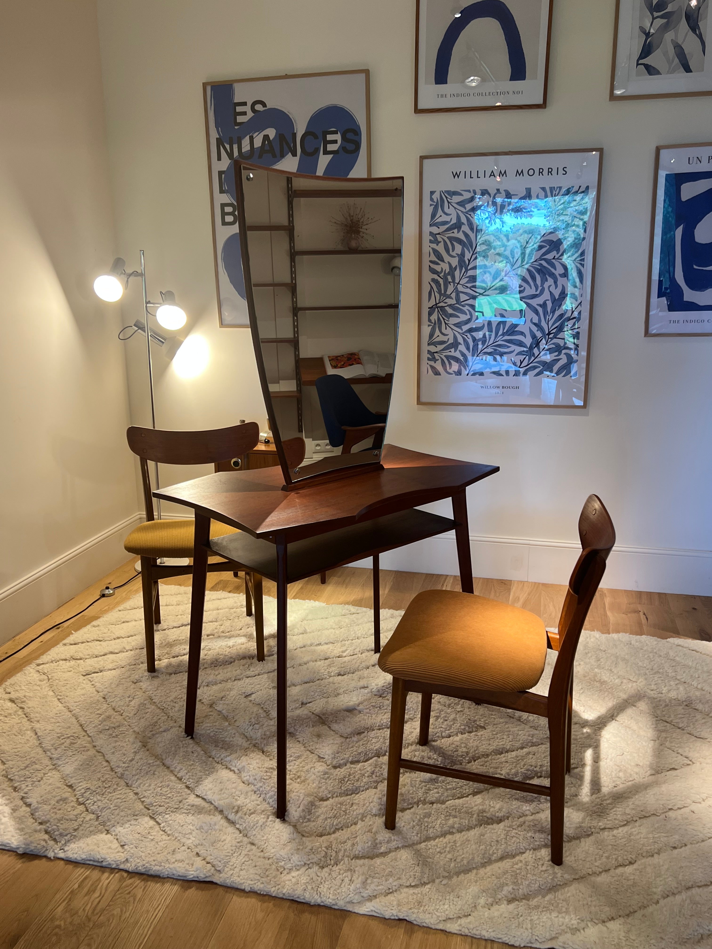 Table coiffeuse avec grand miroir scandinave vintage "Elvine"