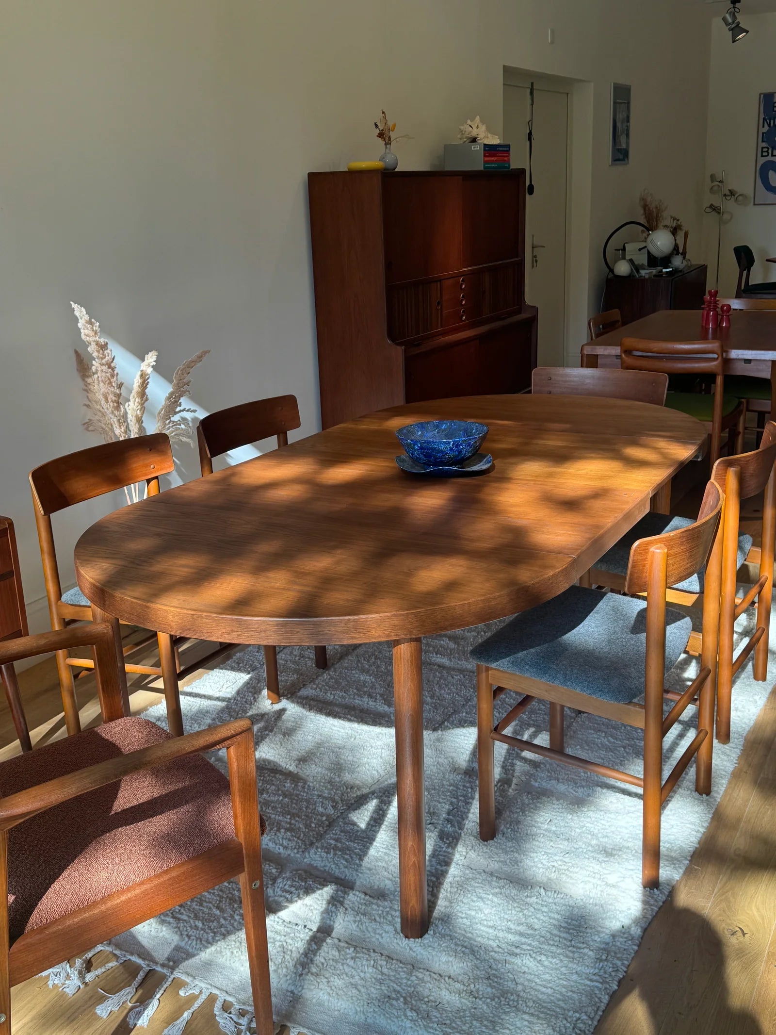 Table ronde de salle à manger extensible scandinave vintage en teck "Nilsa"