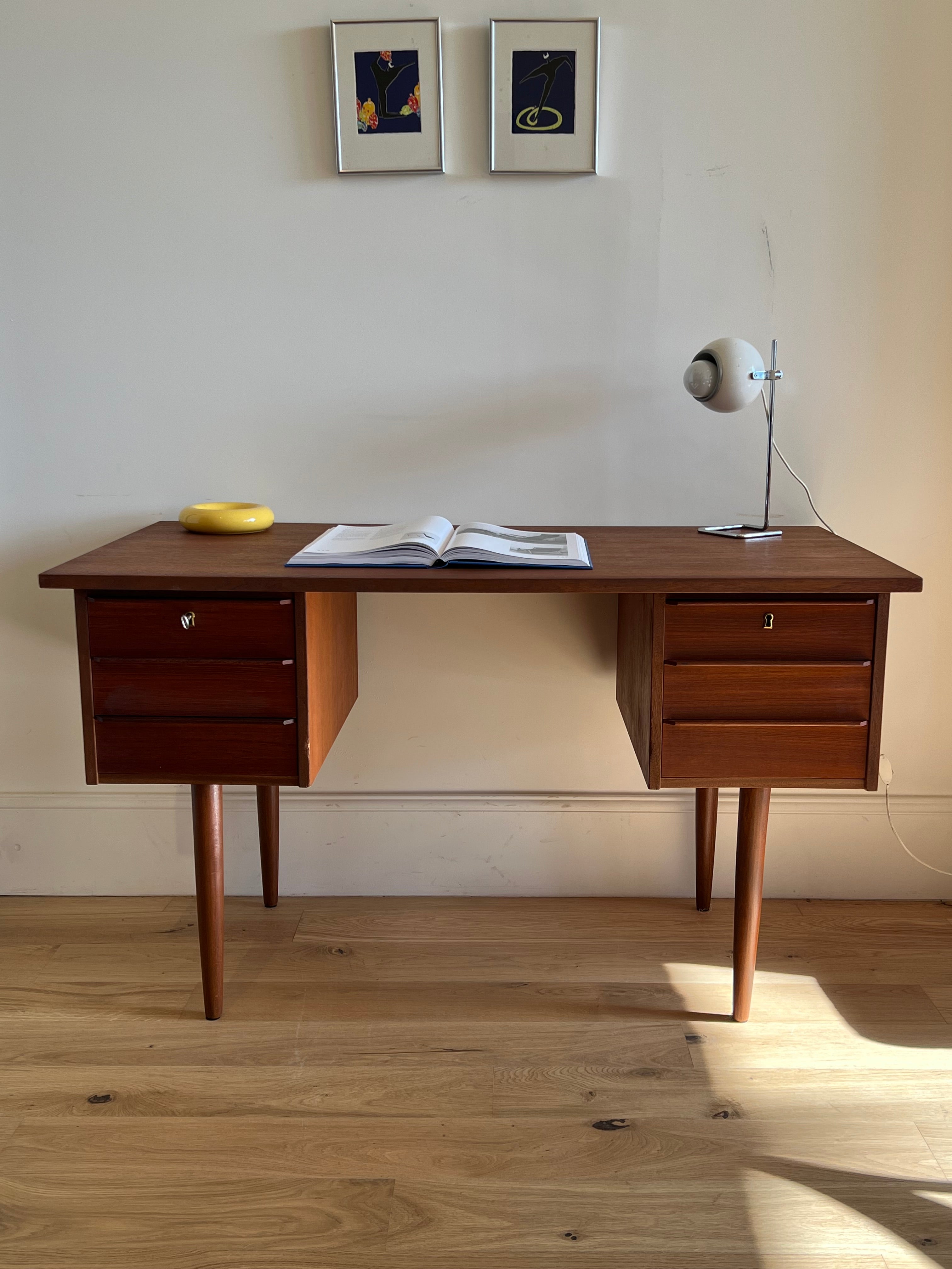 Bureau scandinave vintage en teck "Han"