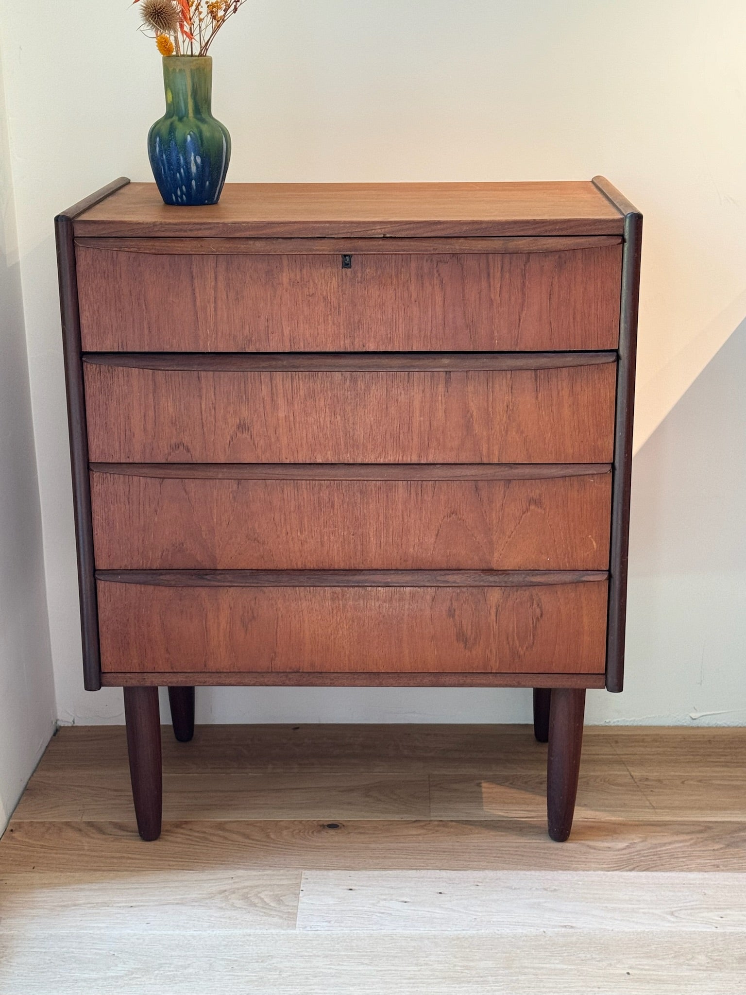 Commode scandinave vintage « Arne »