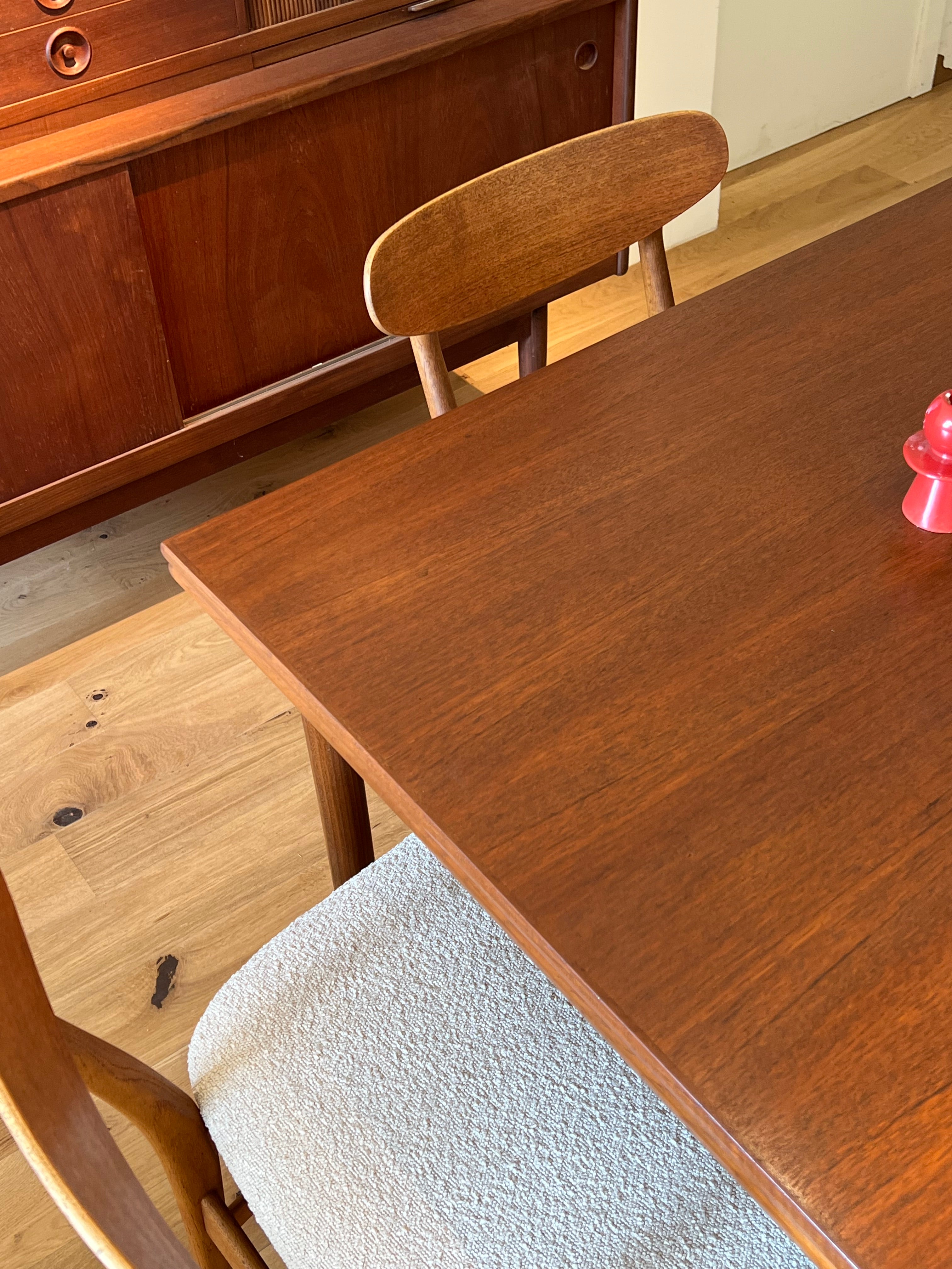 Table de salle à manger vintage scandinave en teck "Asta"