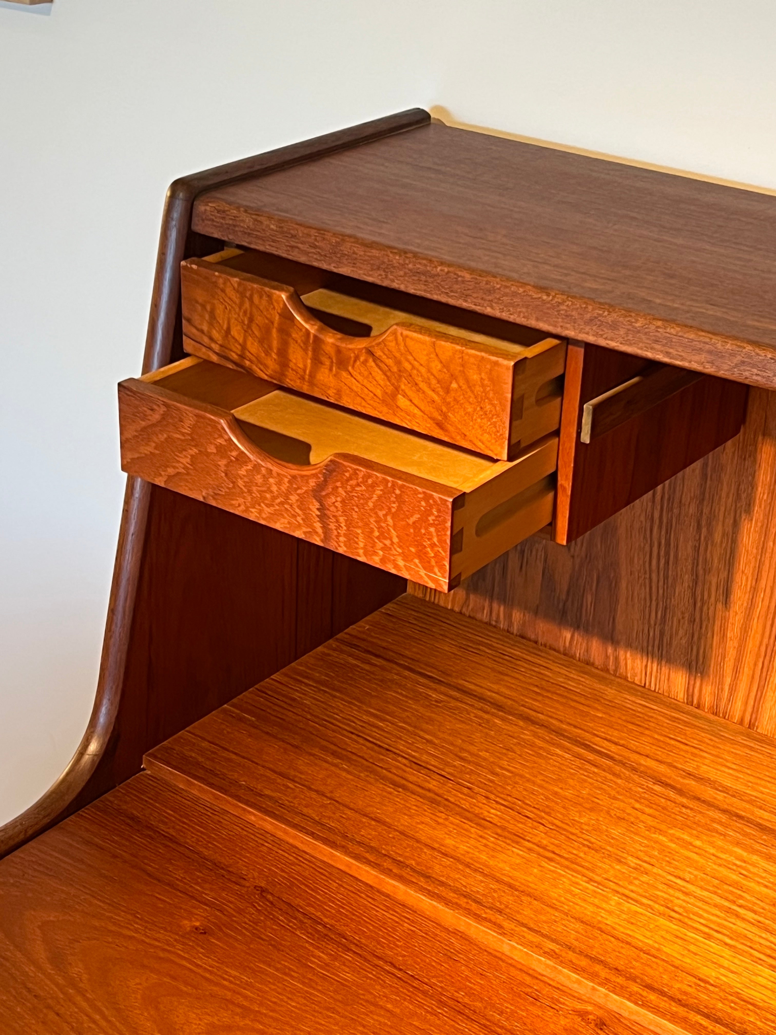 Secrétaire vintage scandinave « Alphonse » – Modèle 37 en teck par Arne Wahl Iversen pour Vinde Møbelfabrik