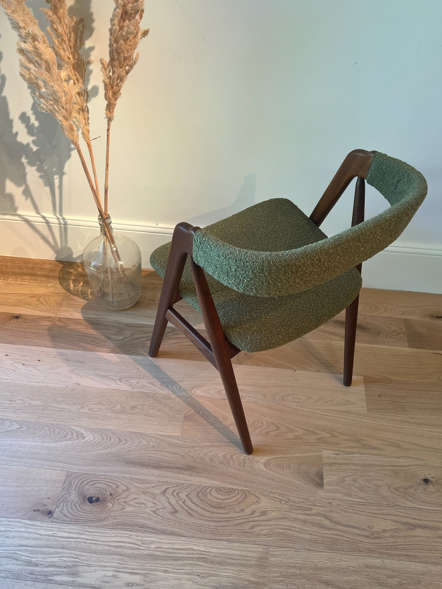 Pré-Commande | Chaise scandinave vintage modèle 205 « Christina » personnalisable, par T. Harlev pour Farstrup Møbler
