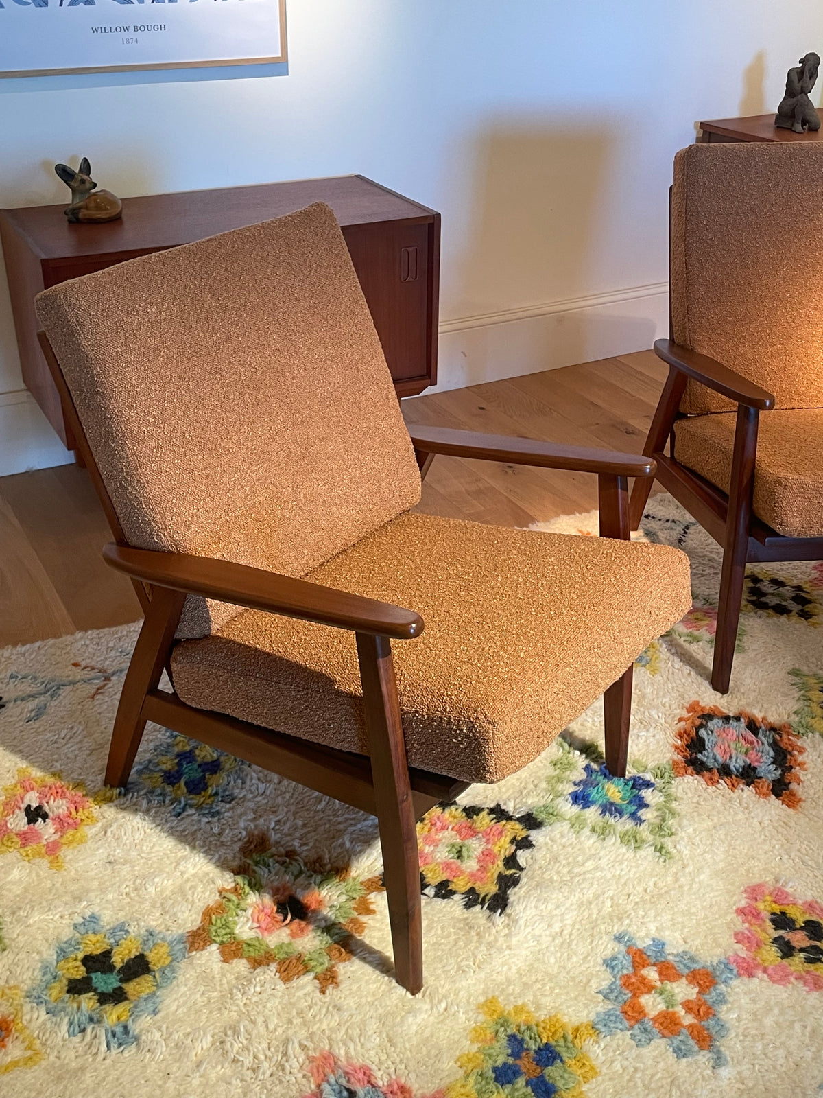 Fauteuil scandinave vintage « Theodor » en bouclette terracotta