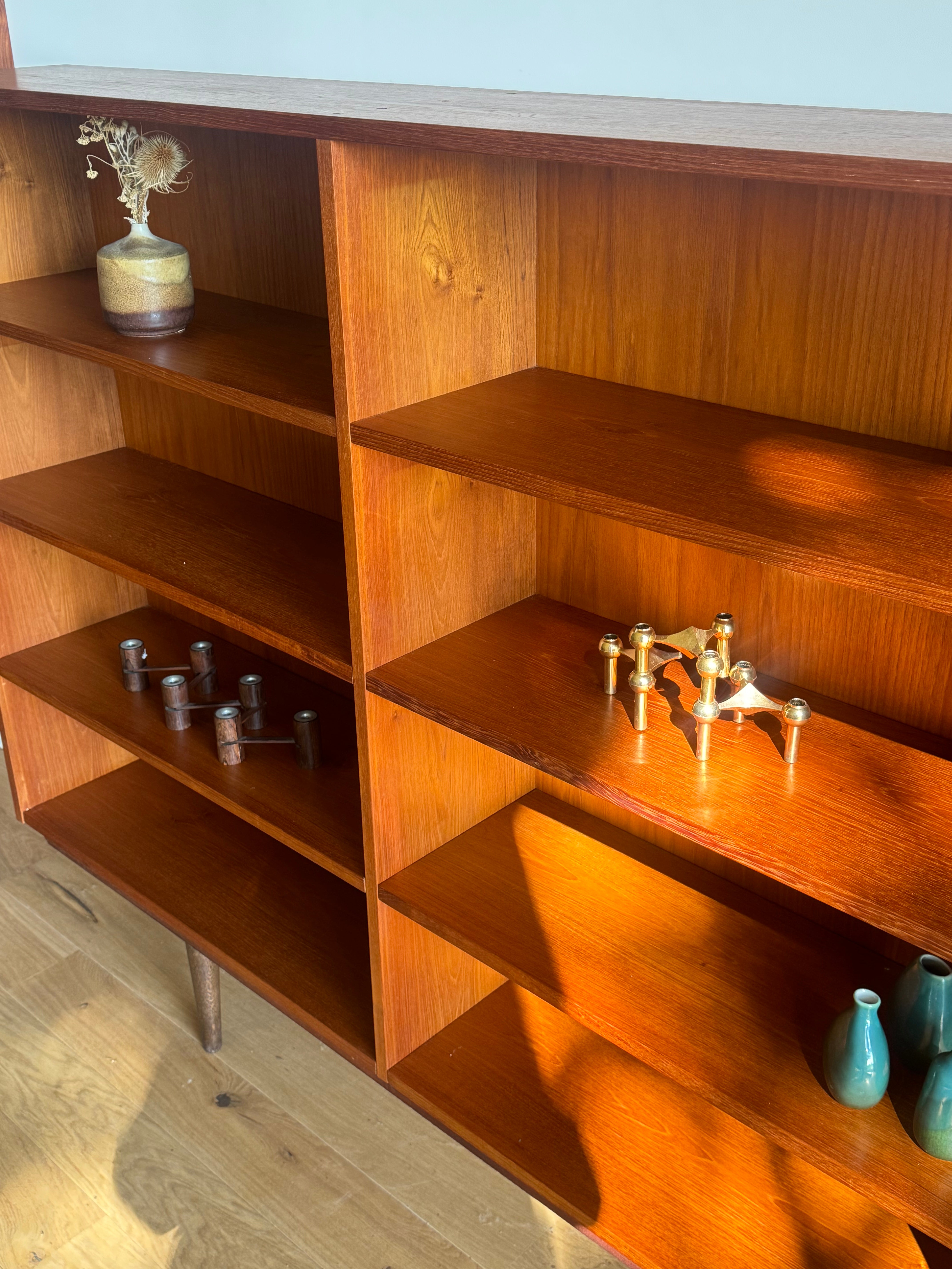 Bibliothèque scandinave vintage en teck « Marta »